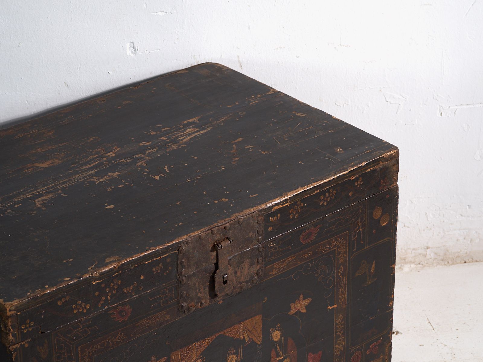 Antique Painted Trunk In Pine Wood – China, Circa 1900 photo furniture
