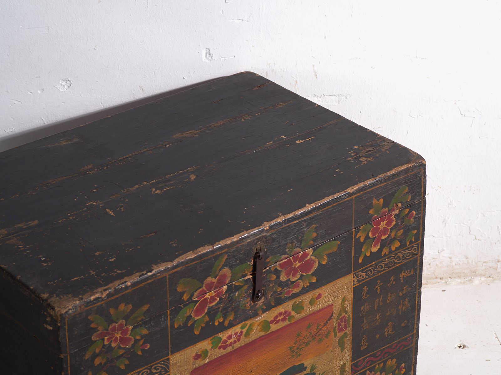 Antique Painted Trunk In Pine Wood – China, Circa 1900 photo furniture