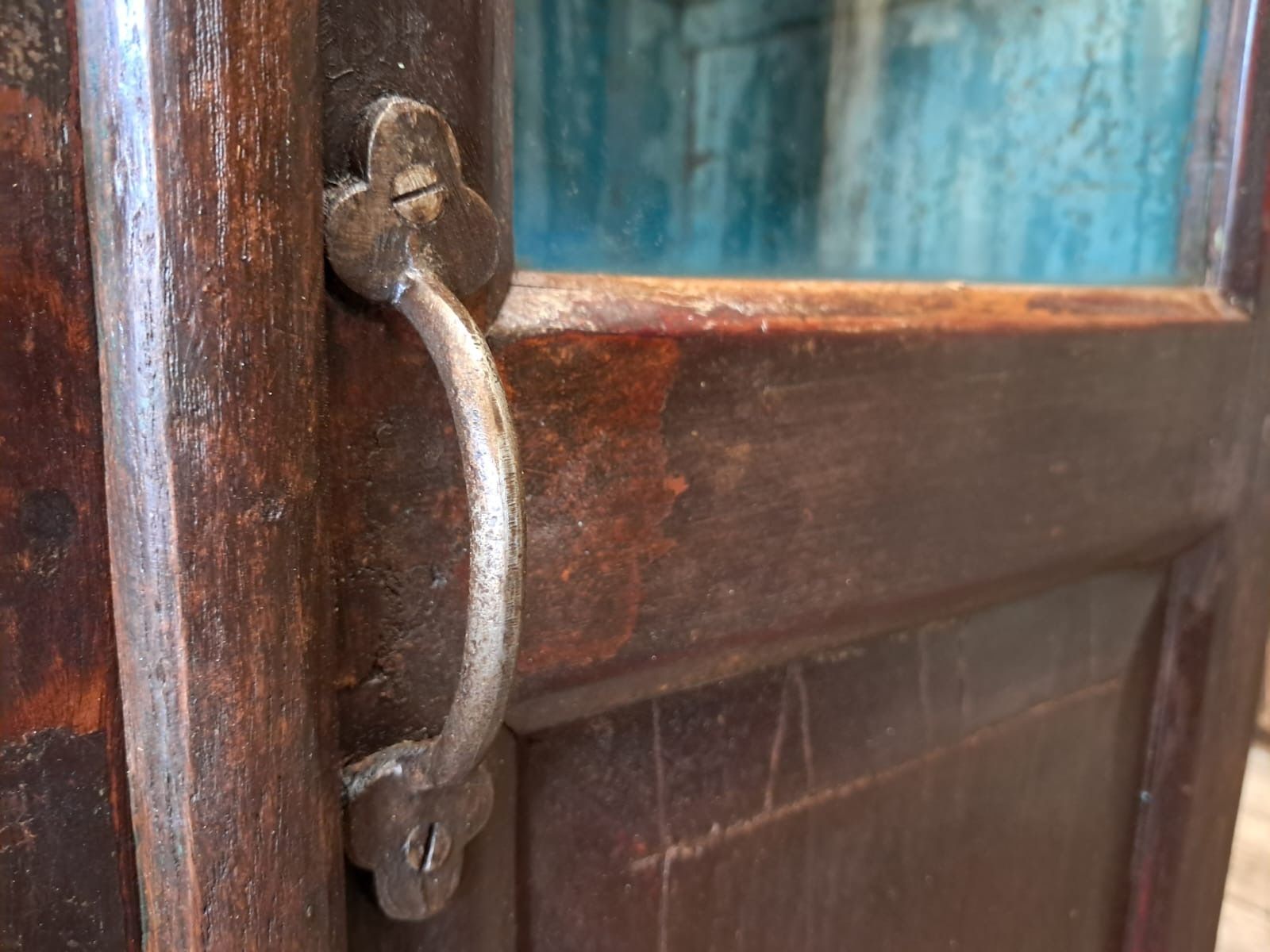 Rustic Vitrine photo vintage