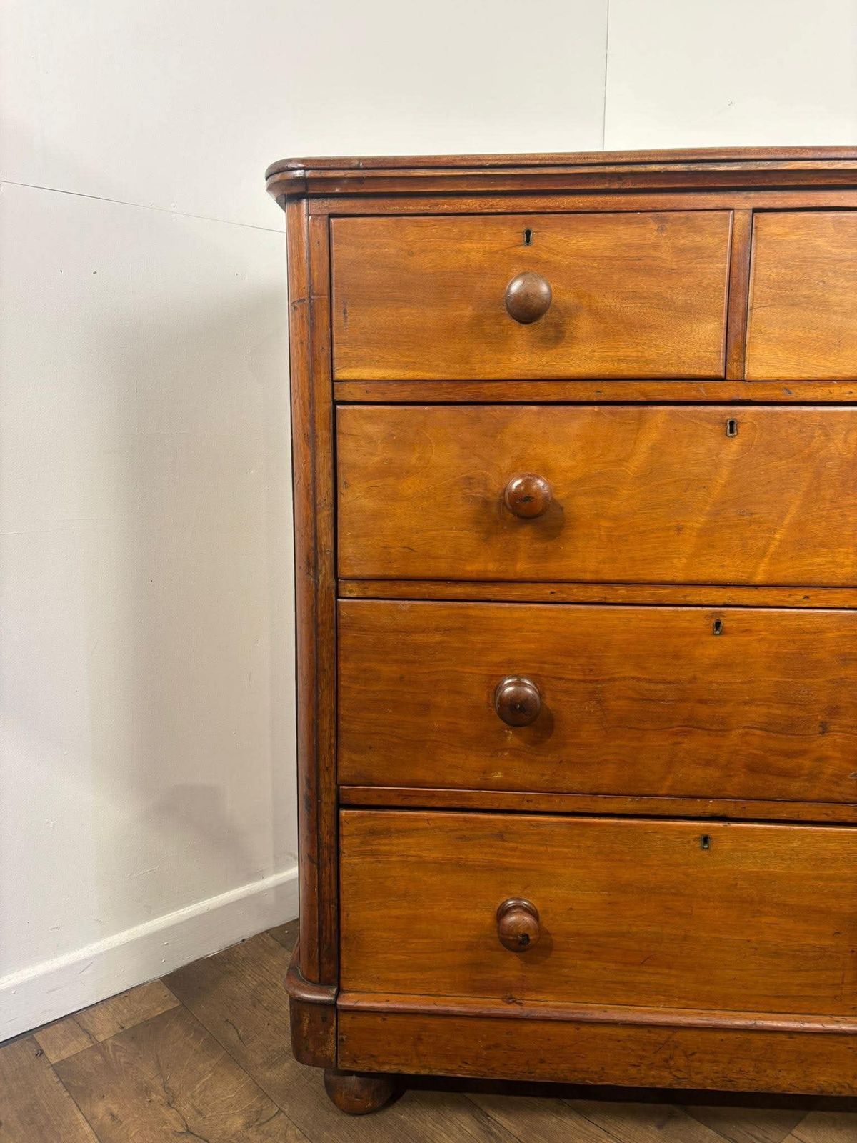 photo vinterior Victorian Mahogany Two Over Three Chest Of Drawers