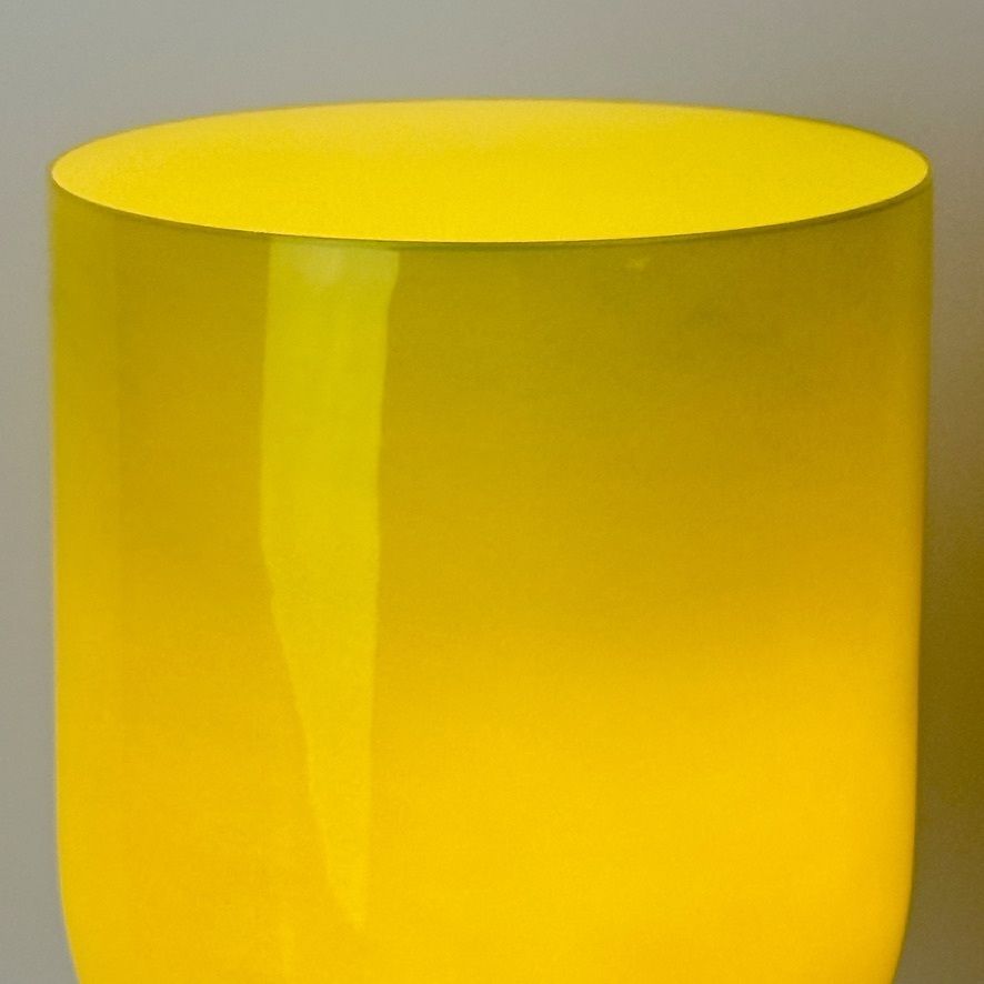 Paar chromen tafellampen met geel Murano-glas van Vistosi, jaren 1990 photo vintage