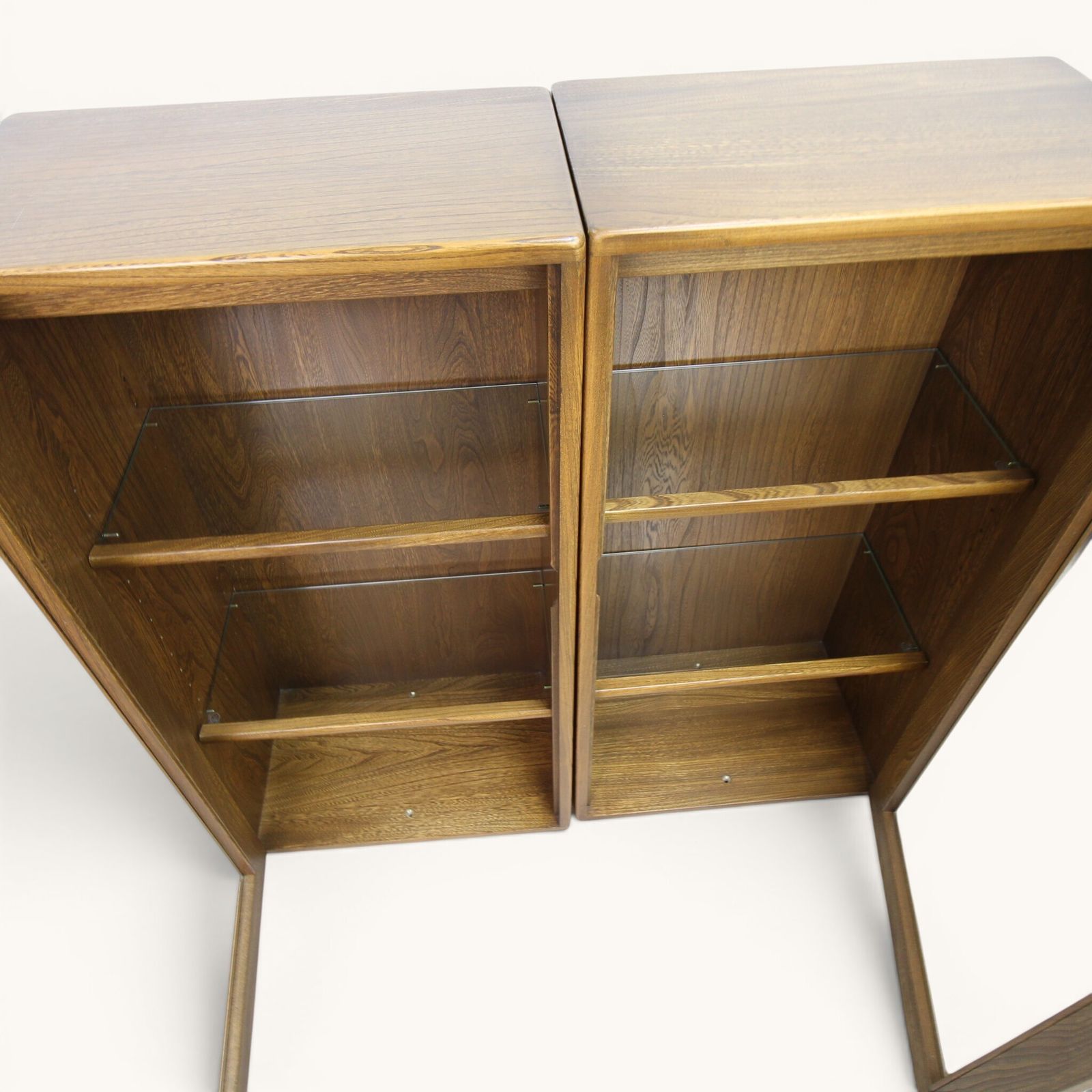 Set Of 2 Ercol 819 Golden Dawn Small Cabinets photo for sale