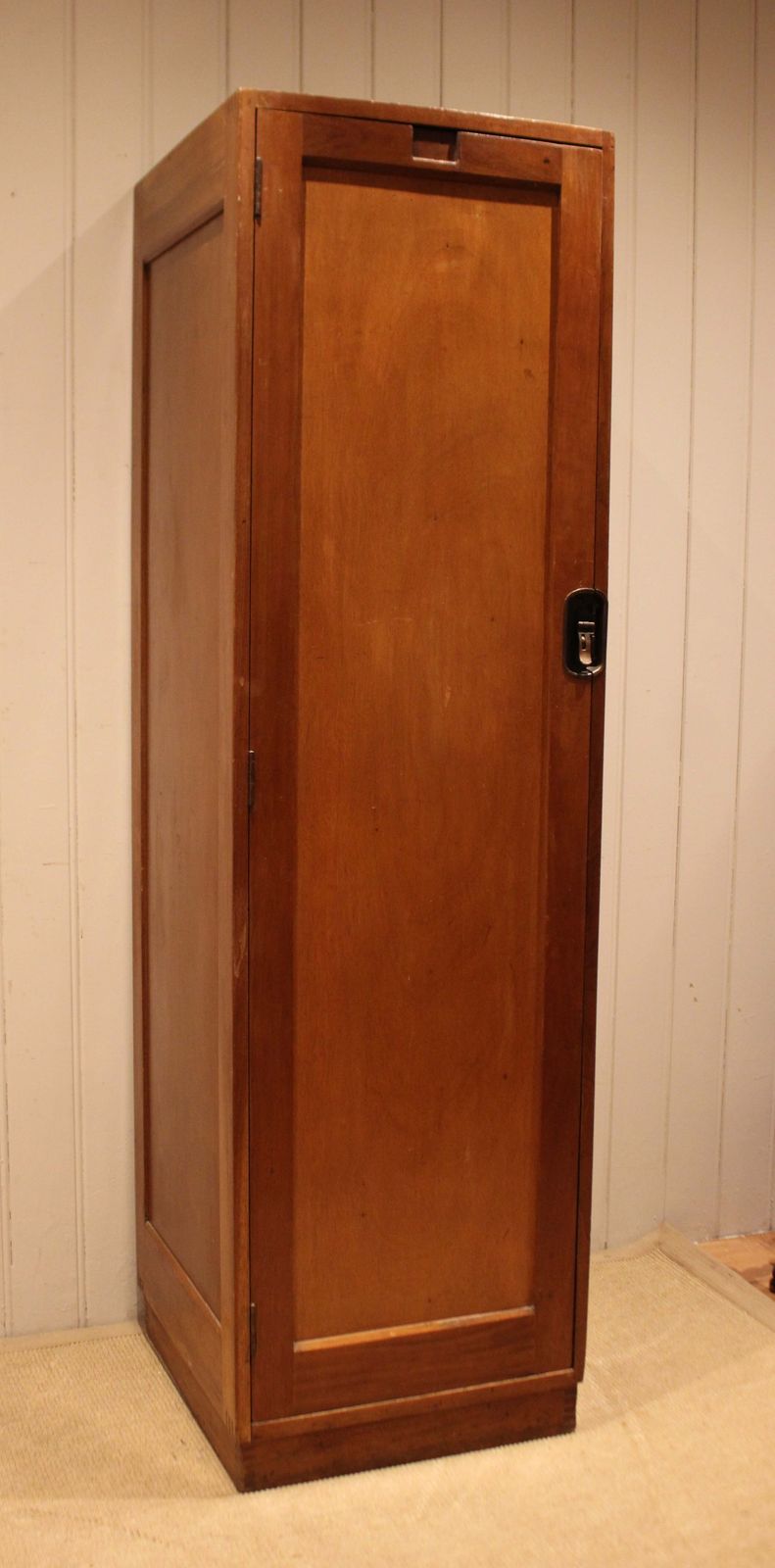Raf Air Ministry Airman's Locker