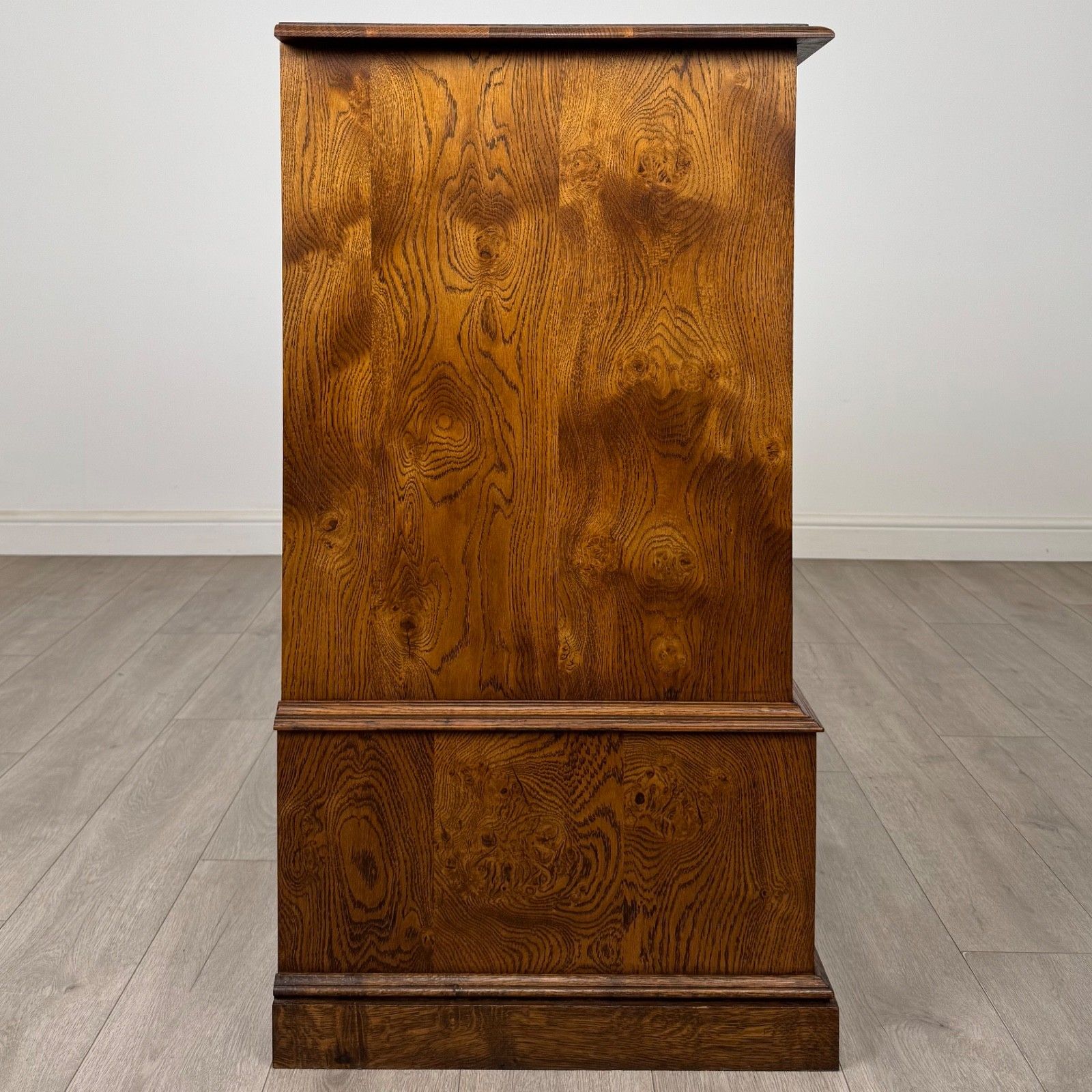 Antique 20th Century Fine Quality Cupboard In Burr Oak ( Af 5818 ) photo vintage