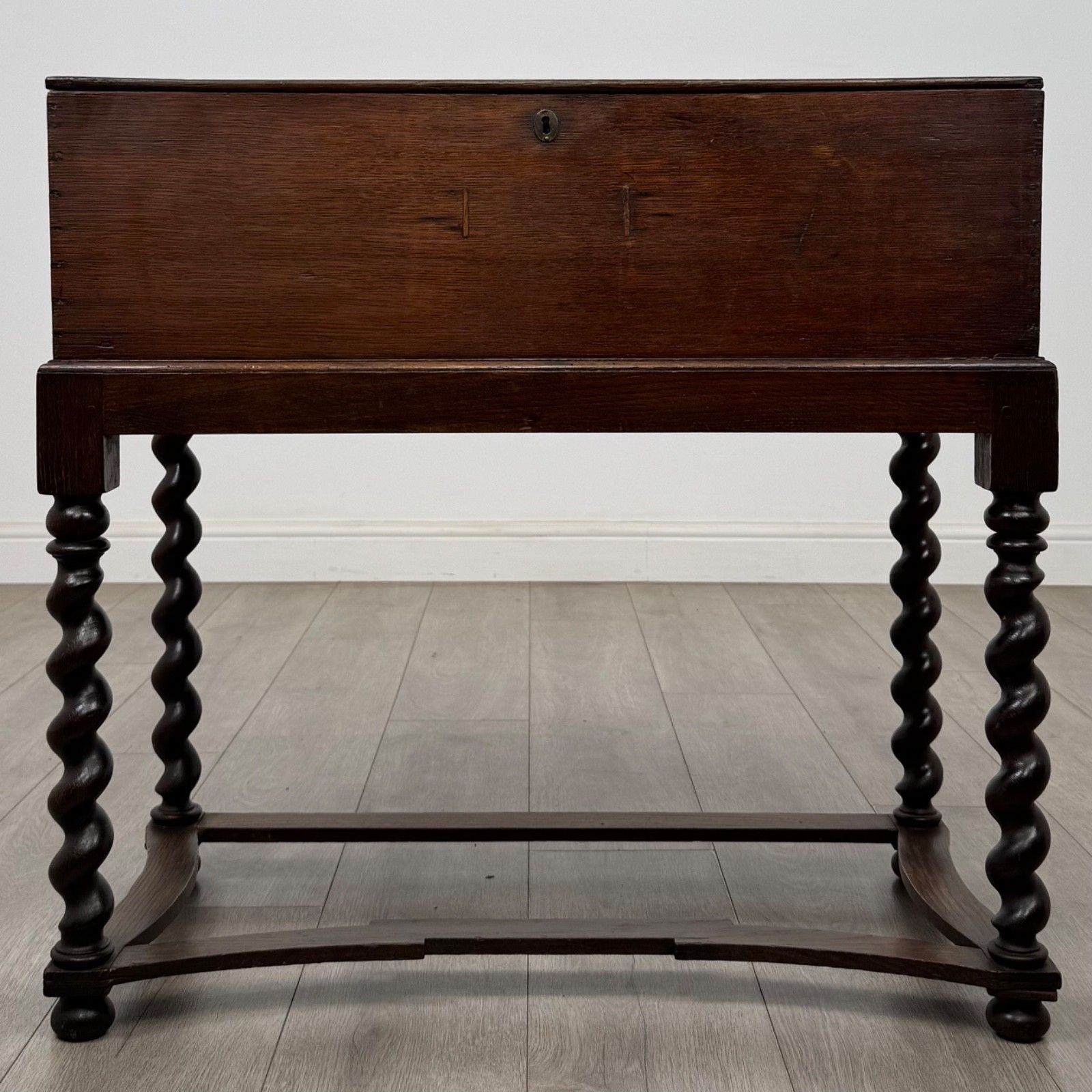 Antique 19th Century Victorian Box On Stand In Oak ( Af 5865 )
