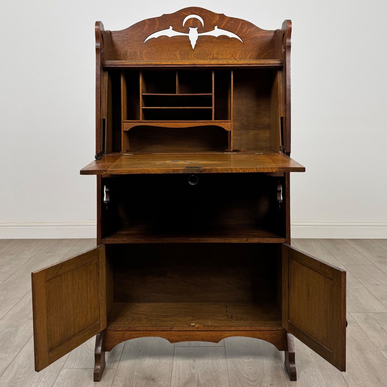 Antique 20th Century Arts & Crafts Bureau In Oak ( Af 5866 ) photo for sale