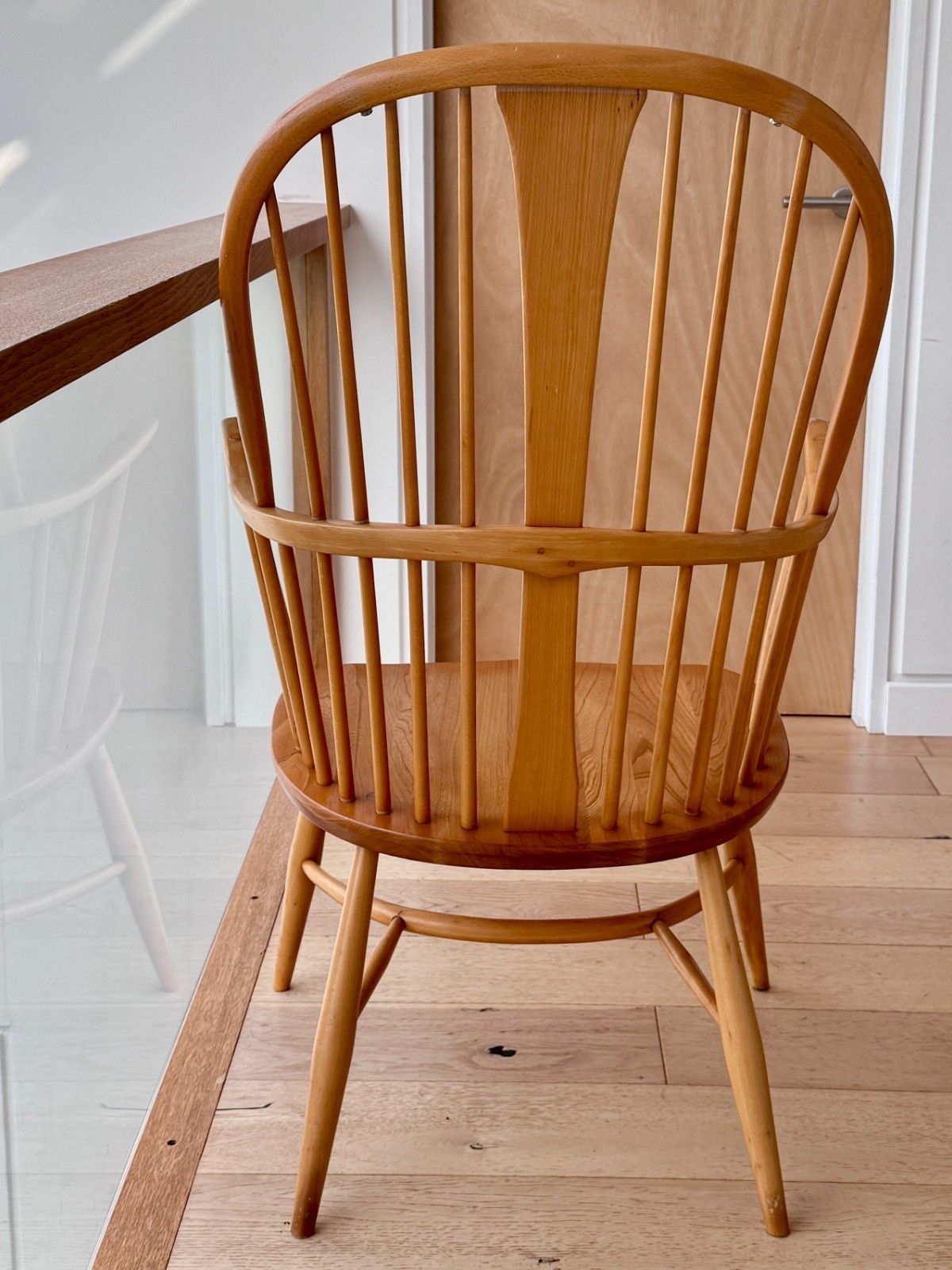 Ercol Windsor Chairmakers Chair In Light Ash 7911 Late 90s photo 200.0