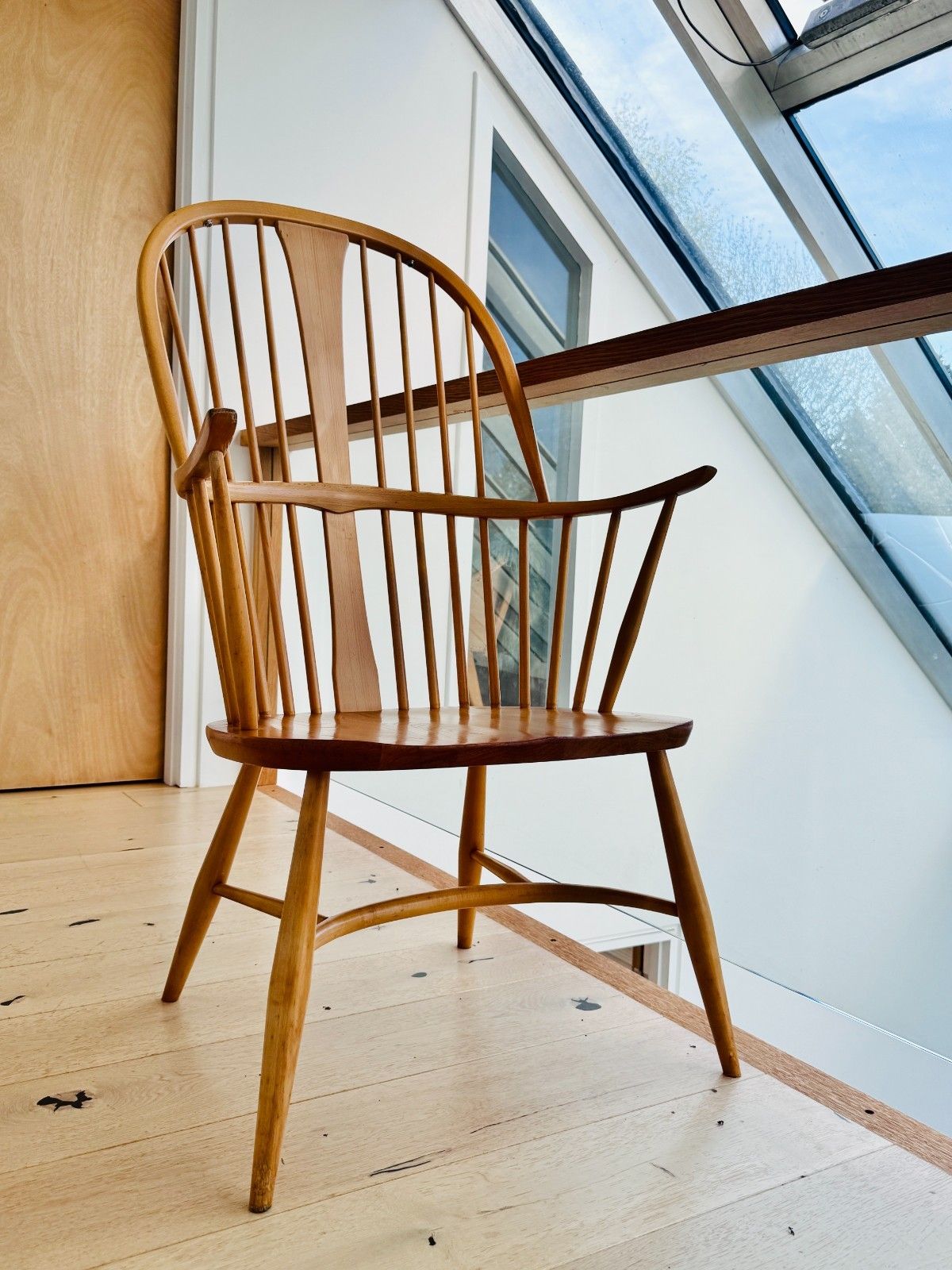 Ercol Windsor Chairmakers Chair In Light Ash 7911 Late 90s photo vintage