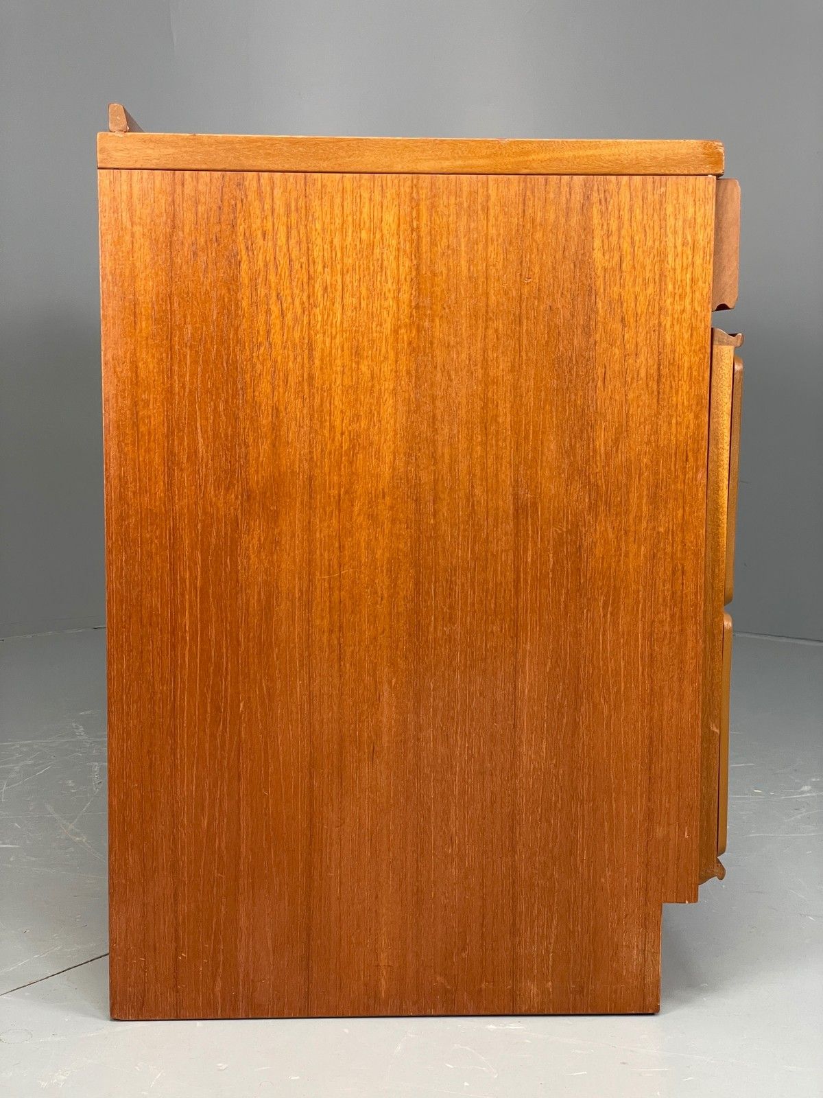 photo vinterior Vintage McIntosh Teak Sideboard 1970s Drawers Squares Shelves Eb12282