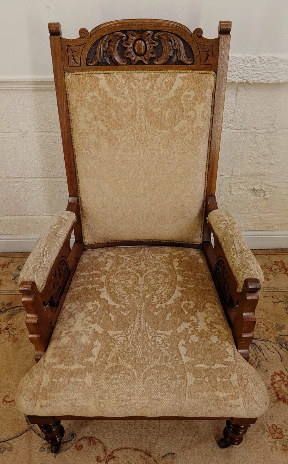 Late Victorian Carved Lounge Chair photo 215.0