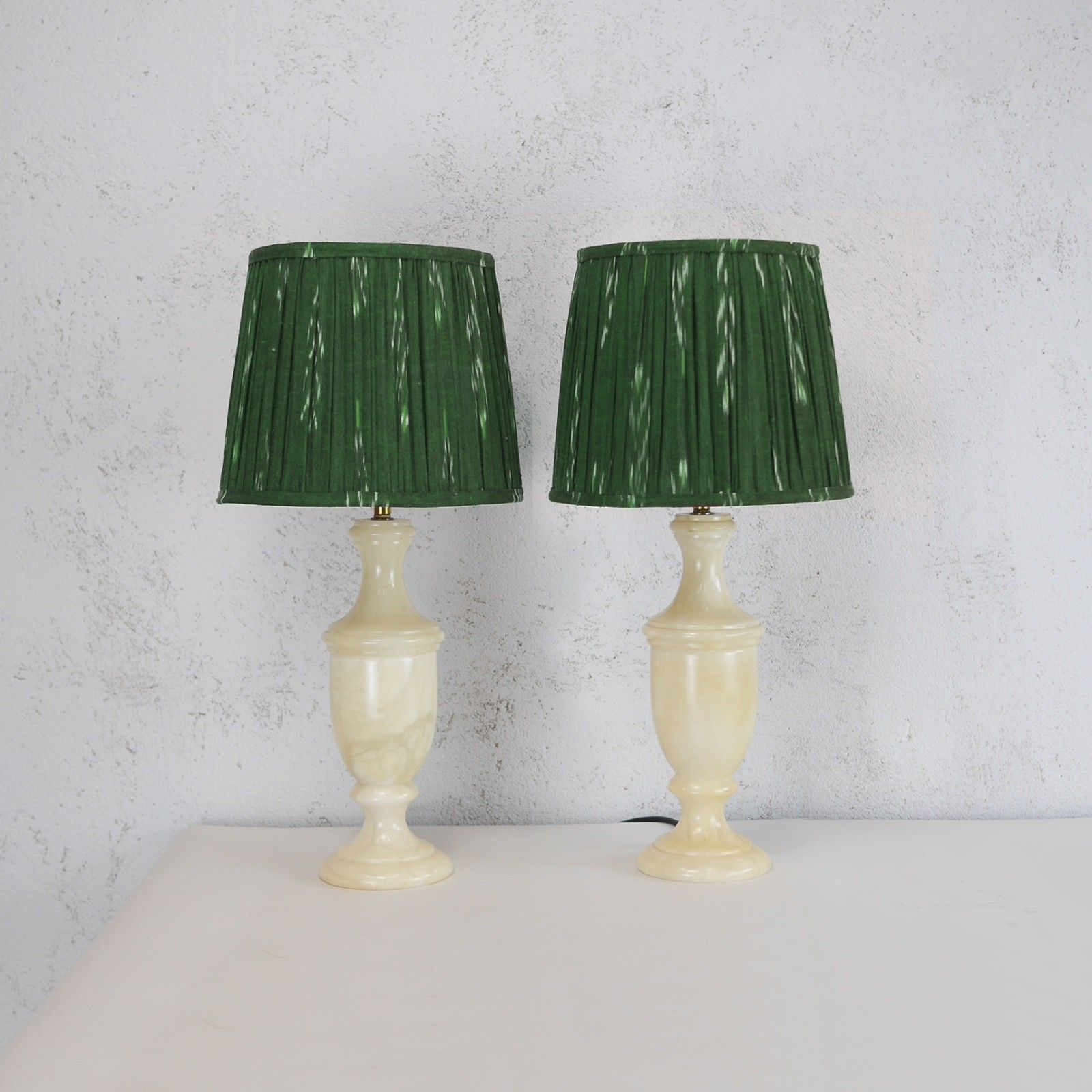 Pair Large Onyx Marble Neoclassical Urn Table Lamps Italian Brass Cream #103211