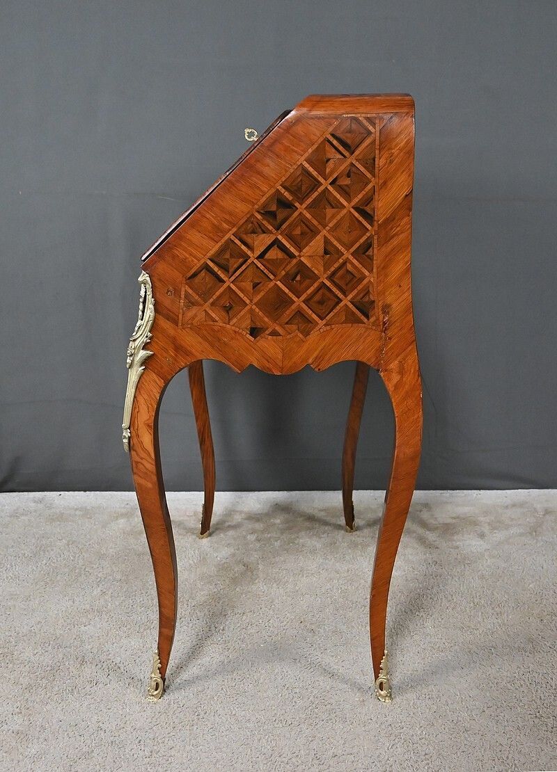 1820.0 Small Marquetry Lady's Desk, Louis XV Style – First Half Of The 20th Century photo
