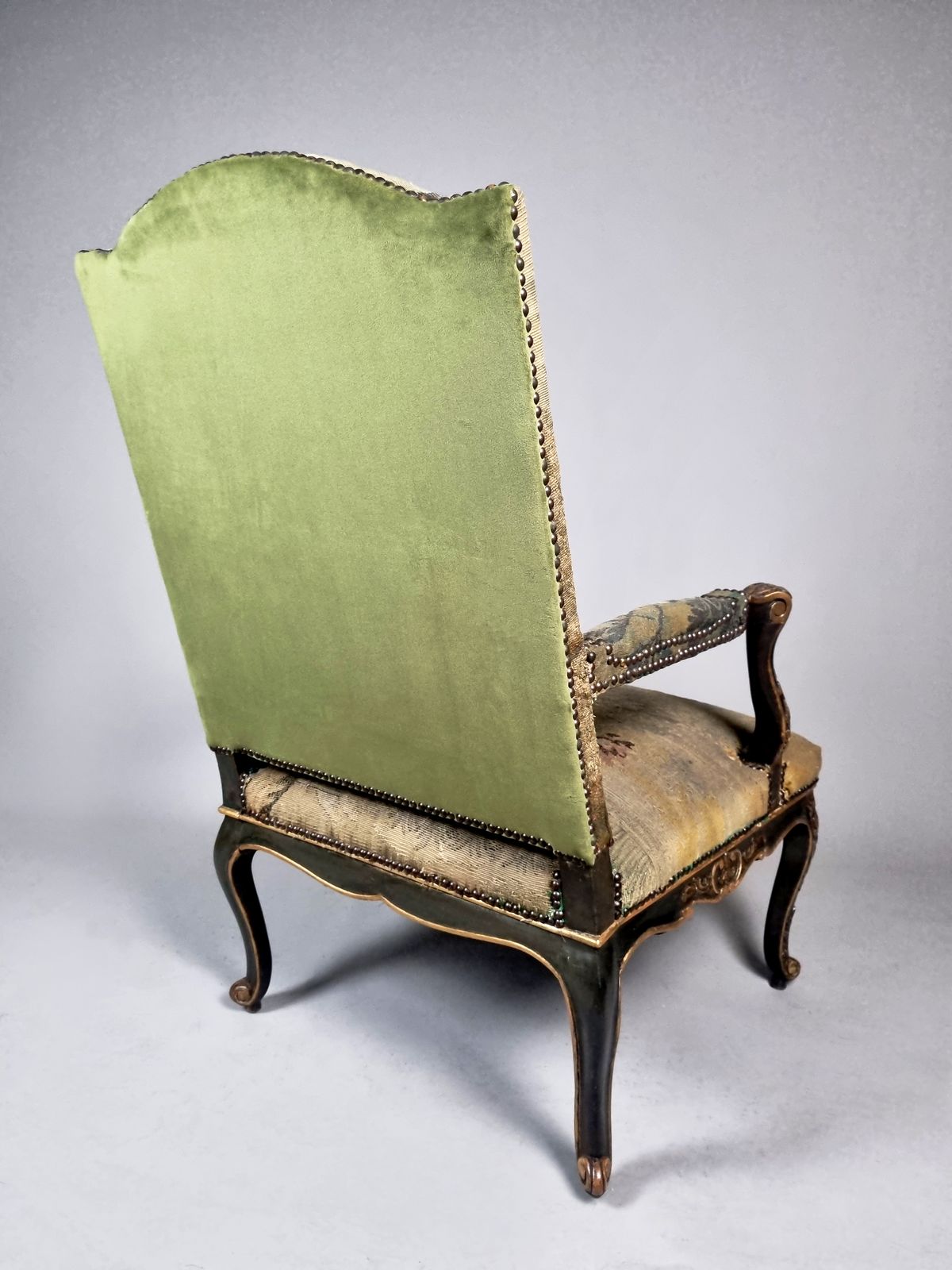 photo furniture Important George III Period Carved And Painted Gainsborough Chair C. 1760