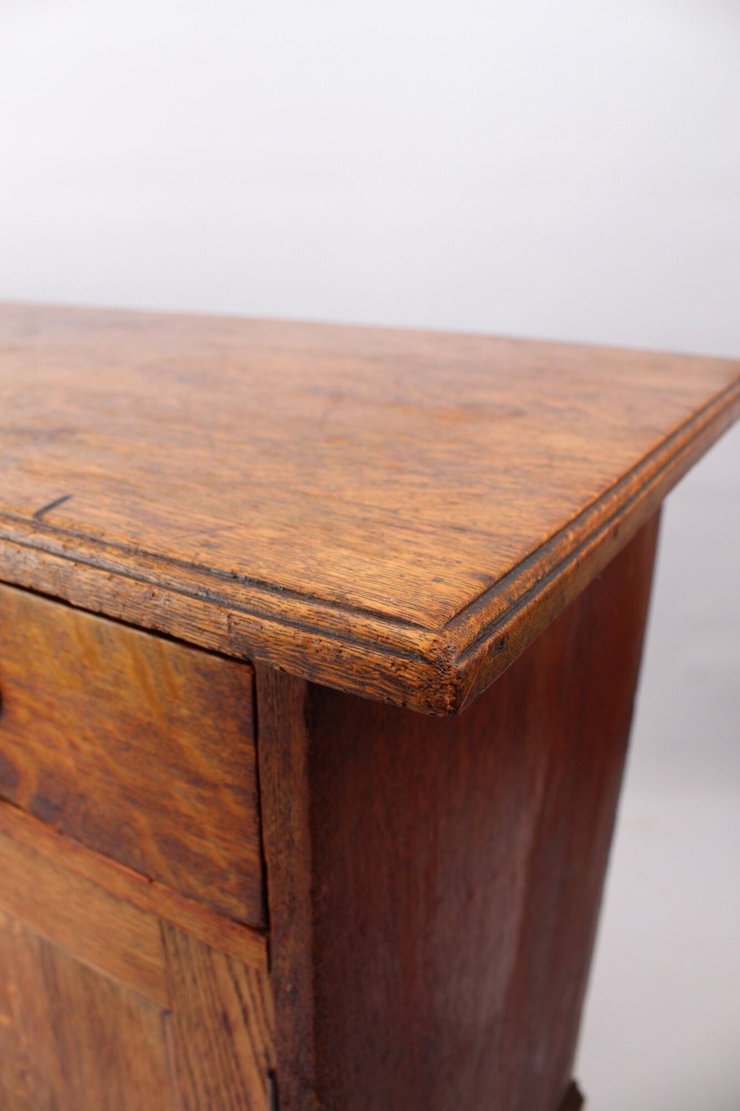 photo furniture Slim Edwardian Oak Desk, 1910s