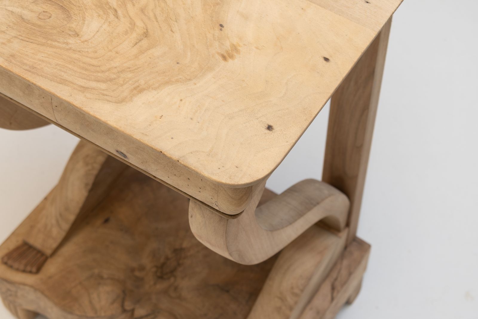 Elm Console photo vinterior