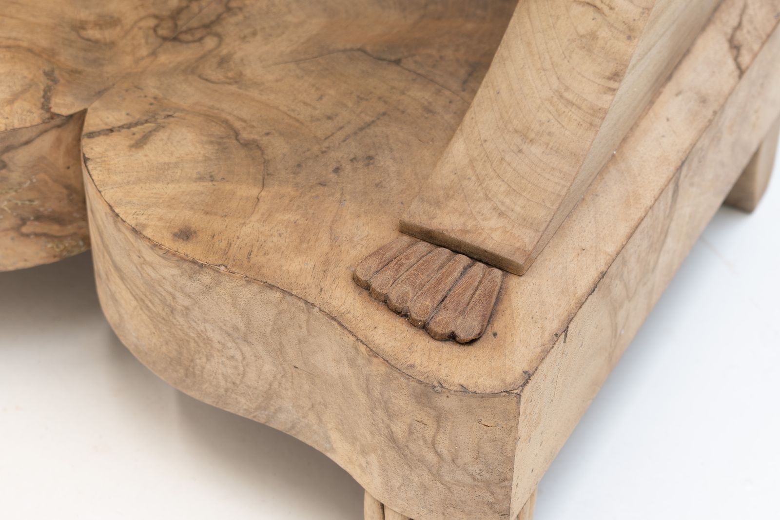 Elm Console photo vintage