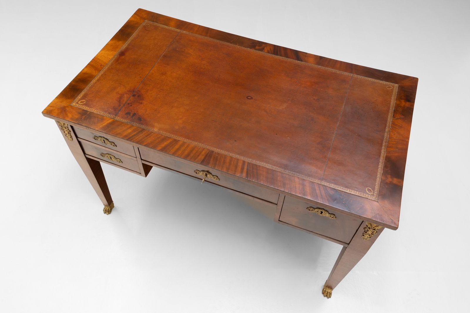 Bureau Plat photo vinterior