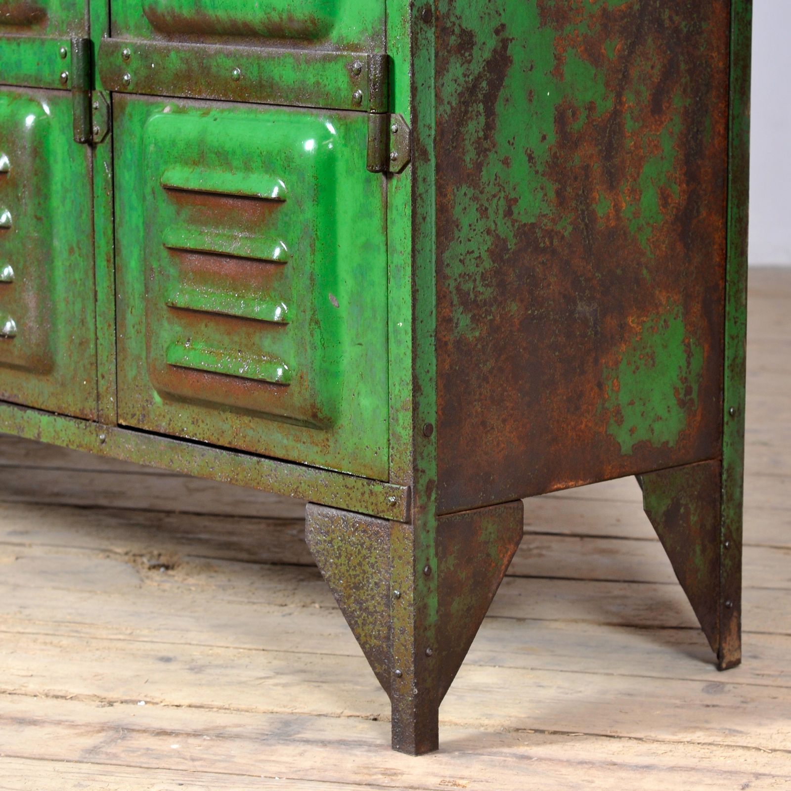 photo vinterior Industrial Locker, 1950s
