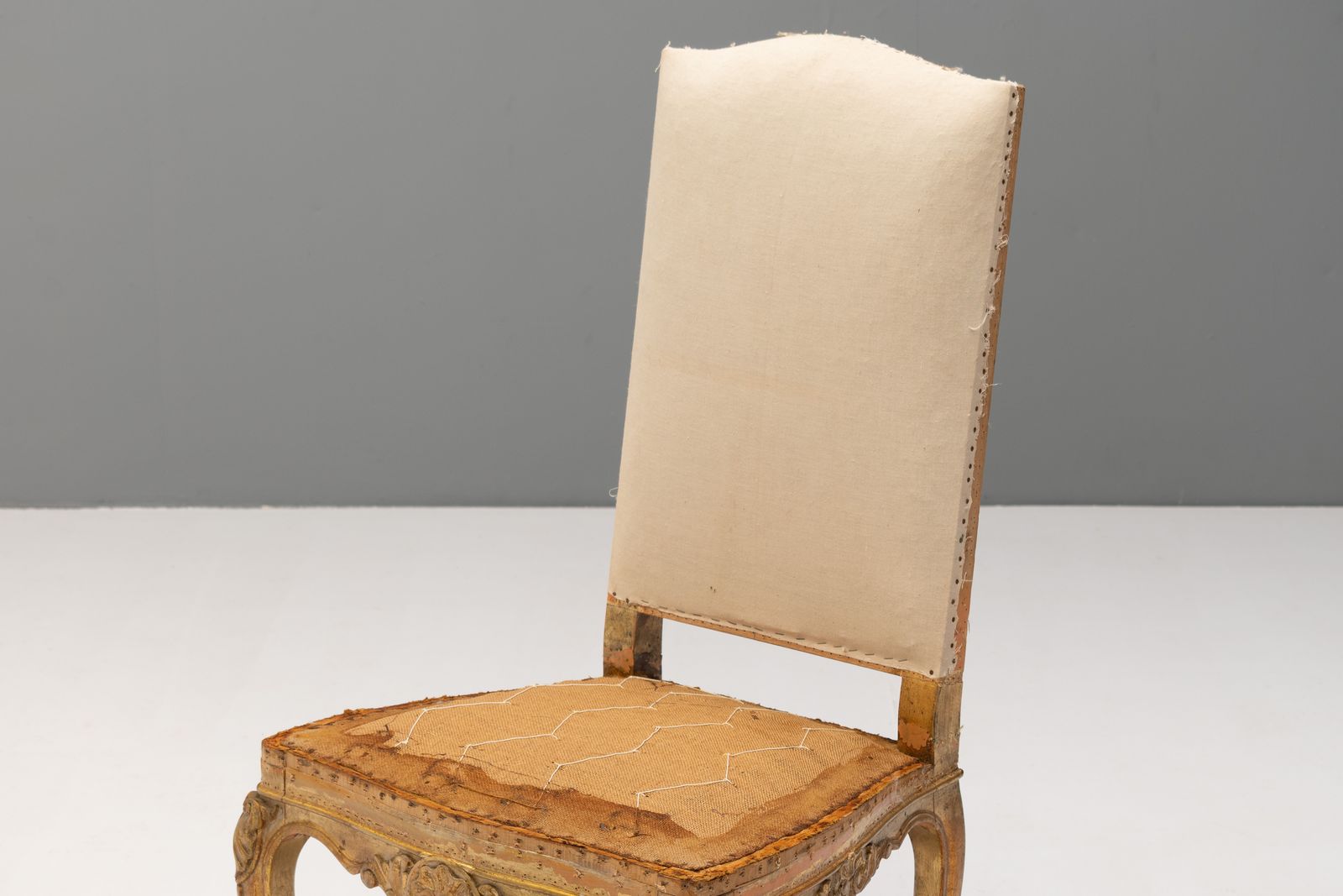photo vinterior Set Of Six Gilded French Dining Chairs