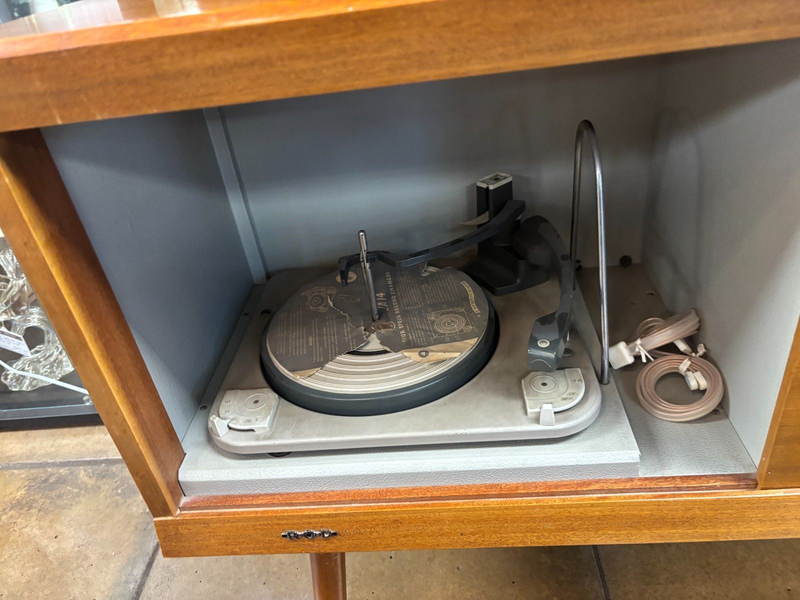 Mid Century G.R.D Model 204 Radiogram photo buy