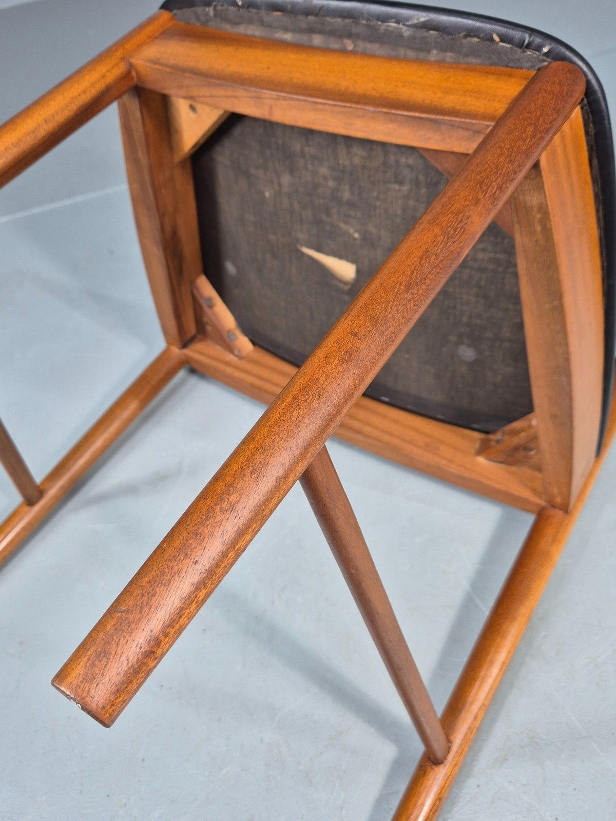 125.0 Vintage McIntosh Single Dining Chair Teak Vinyl Roundette Model Retro Eb12180 photo