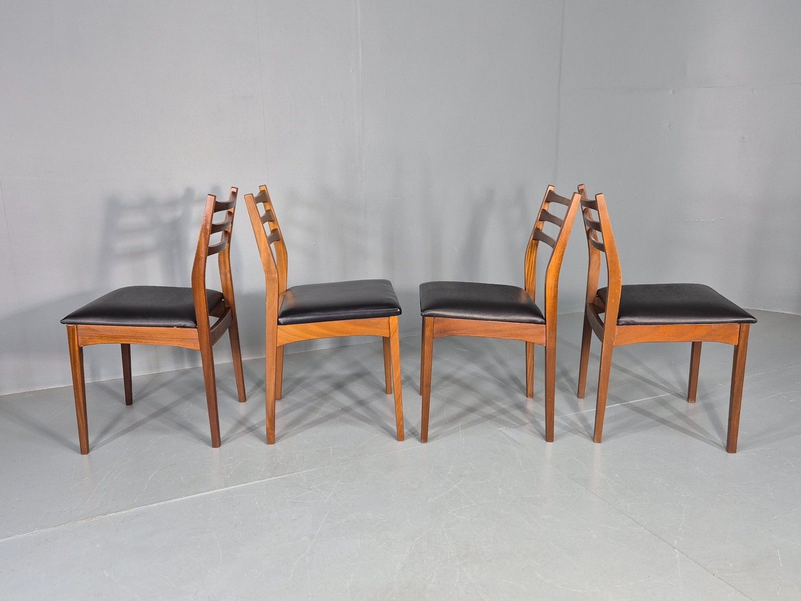 4 Vintage Teak Dining Chairs 1960s Mid Century Retro Black Vinyl Eb12189 photo buy