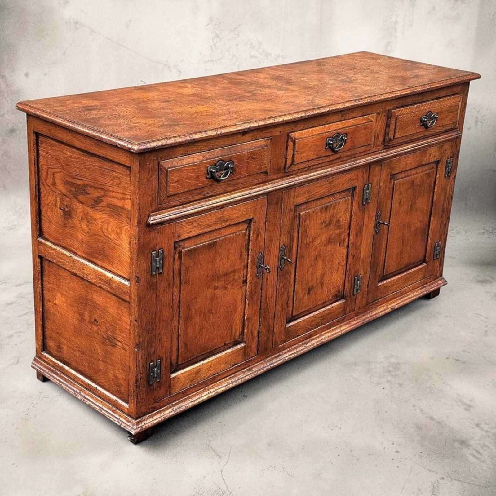 Oak Dresser Base / Oak Sideboard Batheaston Bespoke Furniture