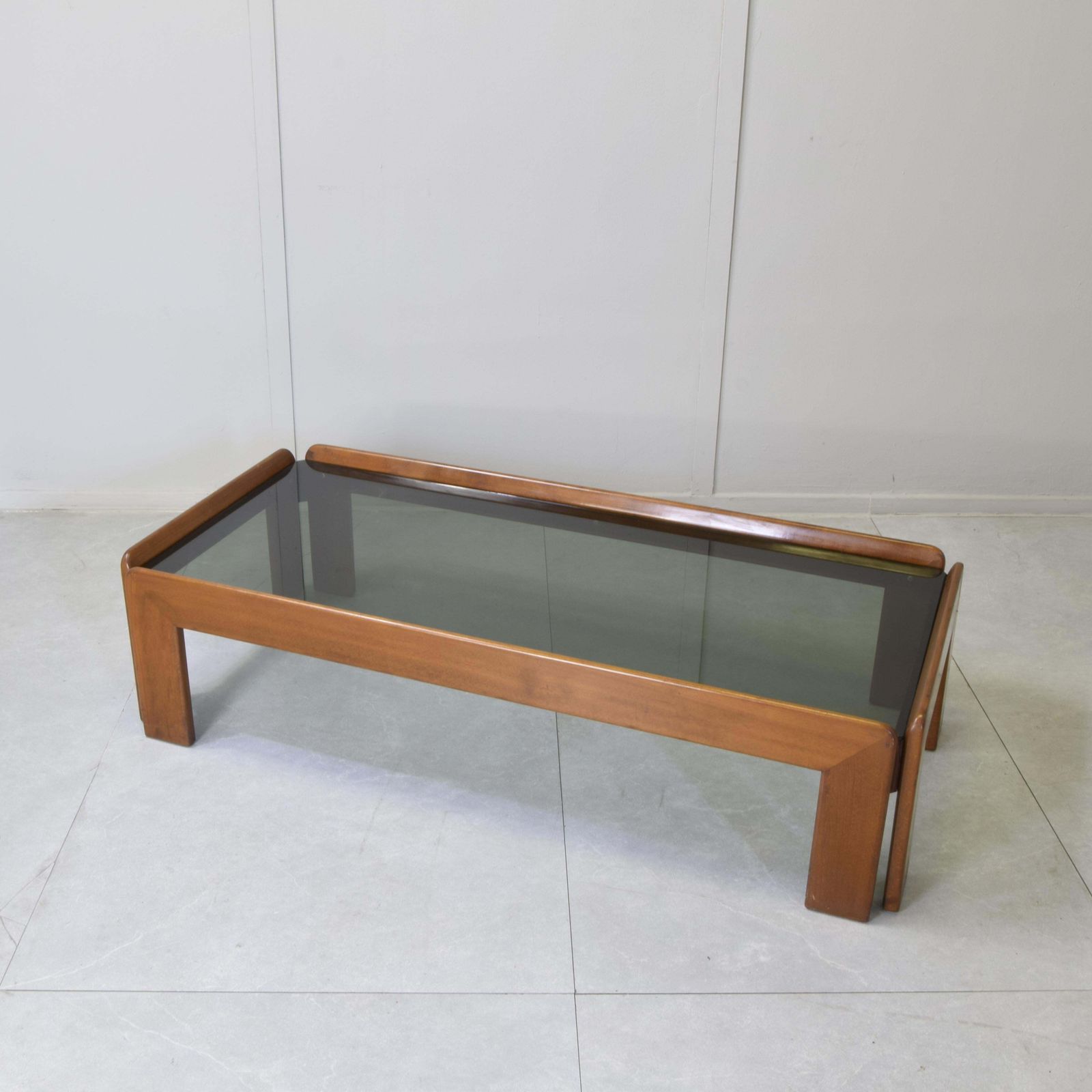 Afra & Tobia Scarpa For Cassin Rectangular Coffee Table In Walnut And Smoked Glass photo for sale