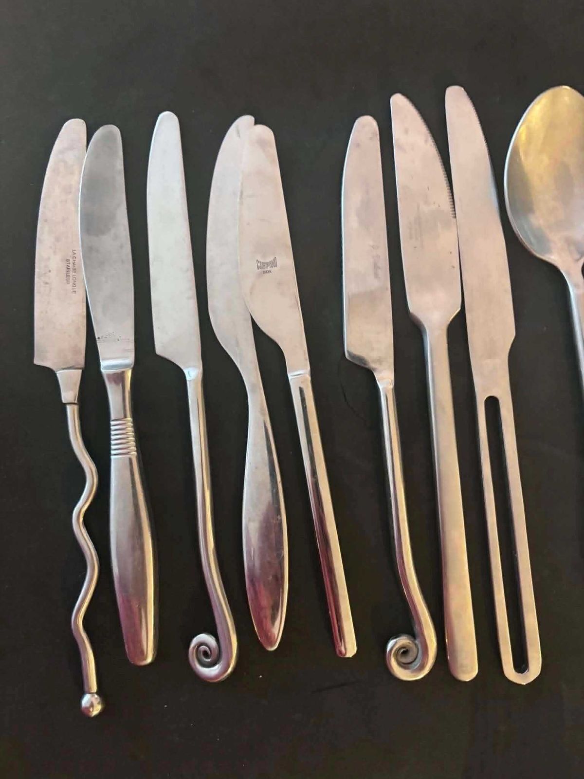 Mismatched French Flatware Set (32 Pieces): Twisted Forged Steel Cutlery X 8 photo furniture
