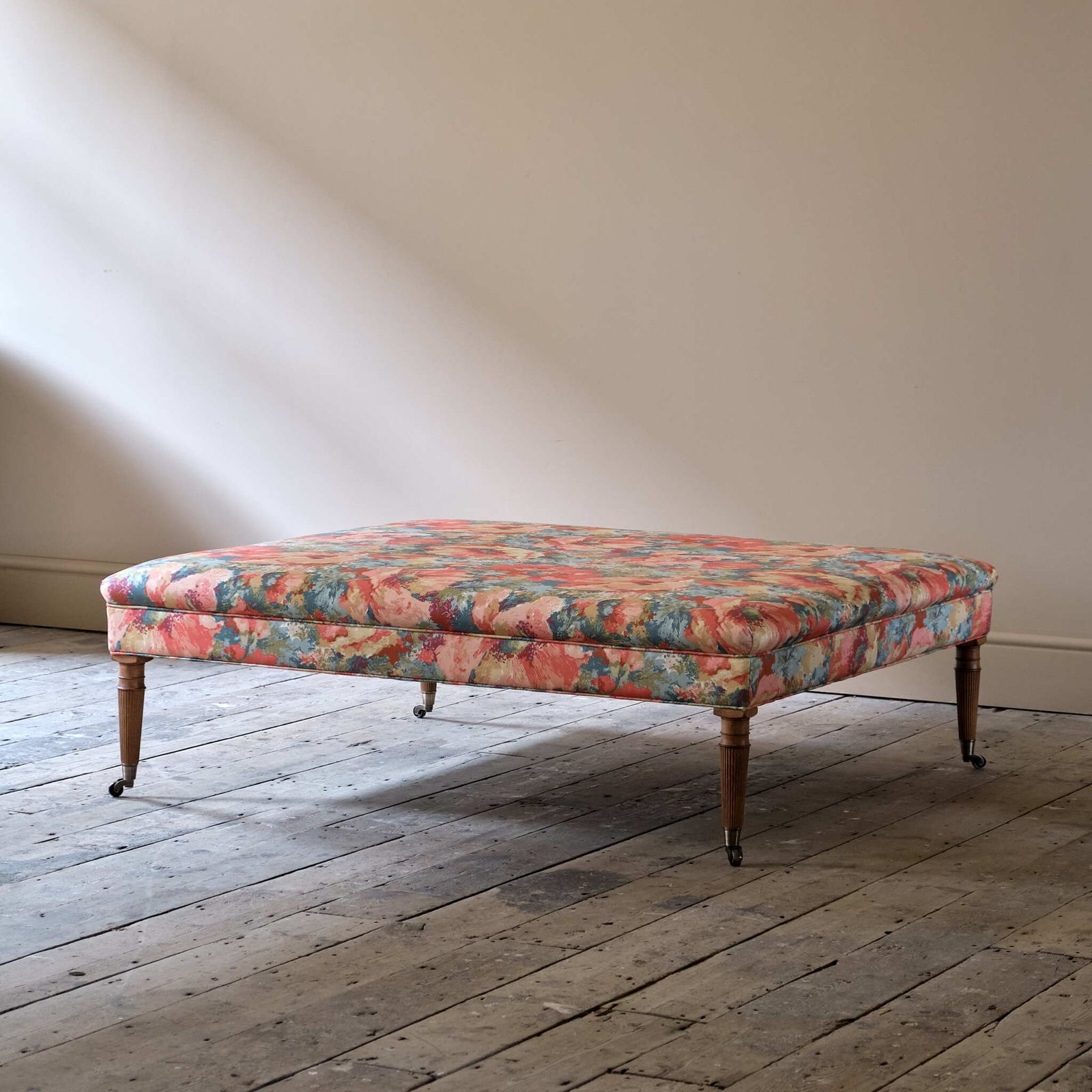 Large Country House Footstool Coffee Table photo Furniture