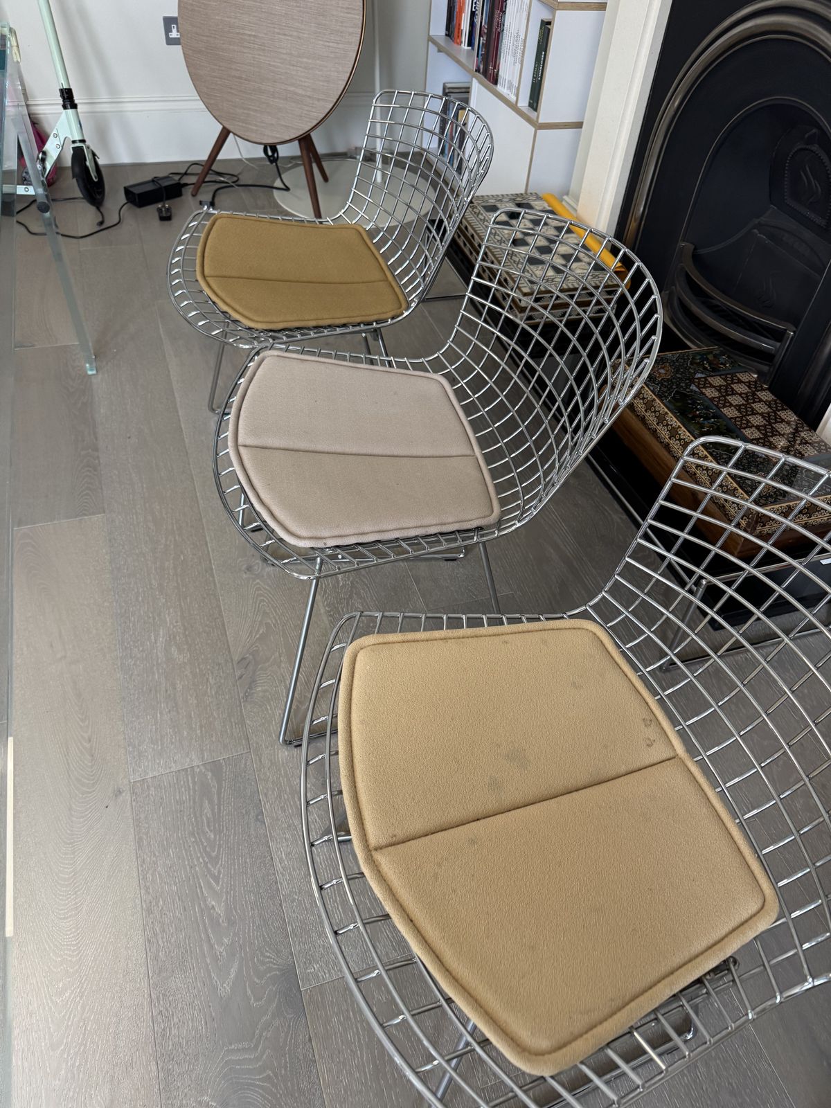 Set Of 6 Bertoia Side Chairs (Incl. Authenticity Certificate From Knoll) photo for sale
