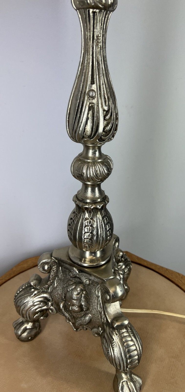 Lamp Vintage French Style Brass Ornate Table Lamp With Shade Lot 3020 photo vintage