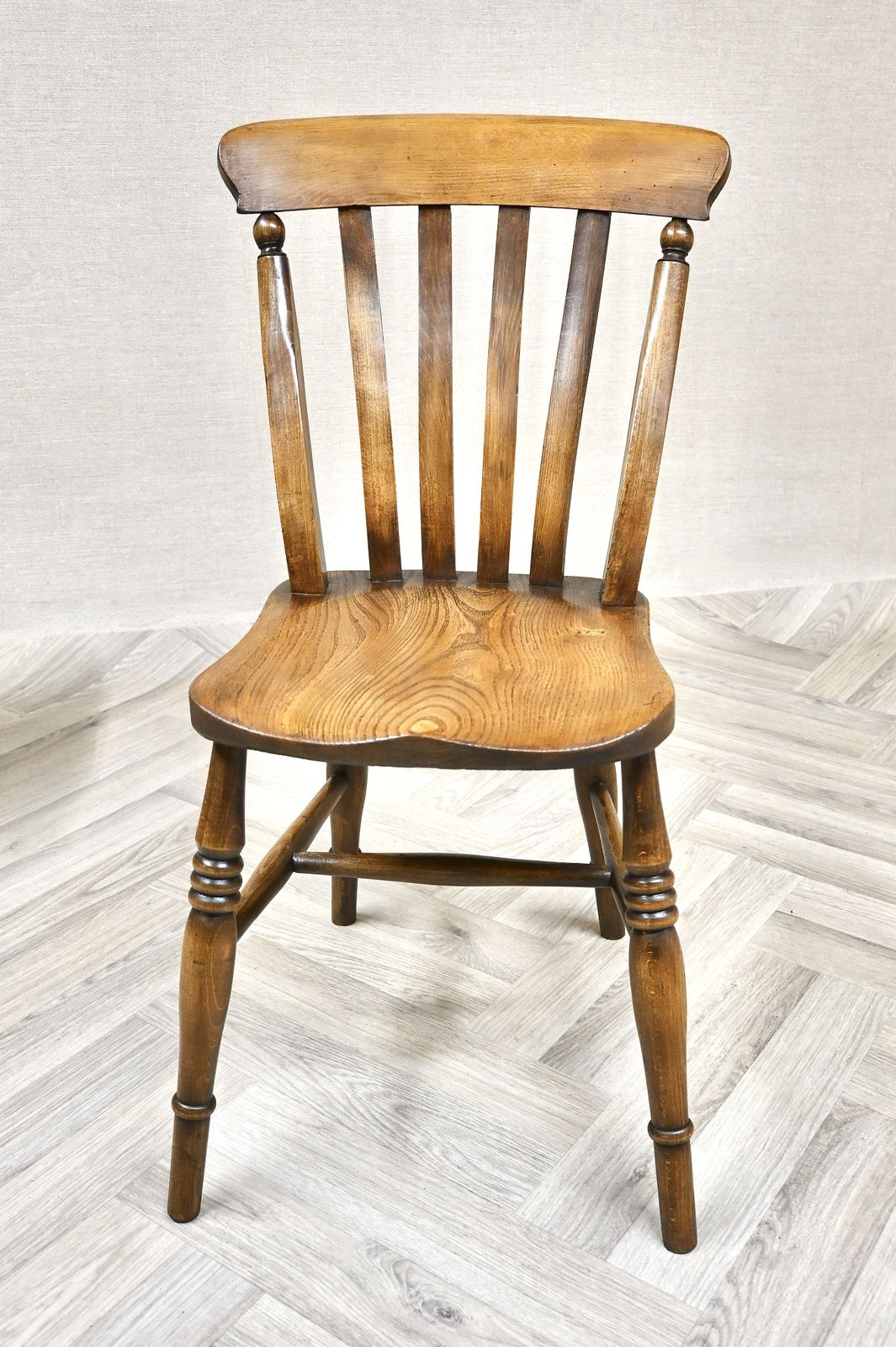 True Set Of 6 Antique Windsor Lathback Kitchen Dining Chairs photo 1100.0