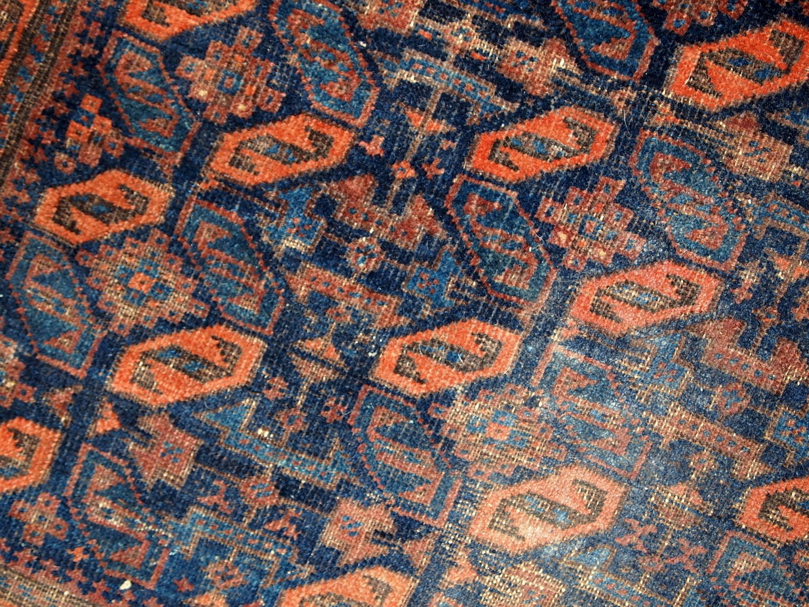Tapis bagface Baluch afghan d'époque, 2.4' x 2.6', laine, années 1880 photo vinterior