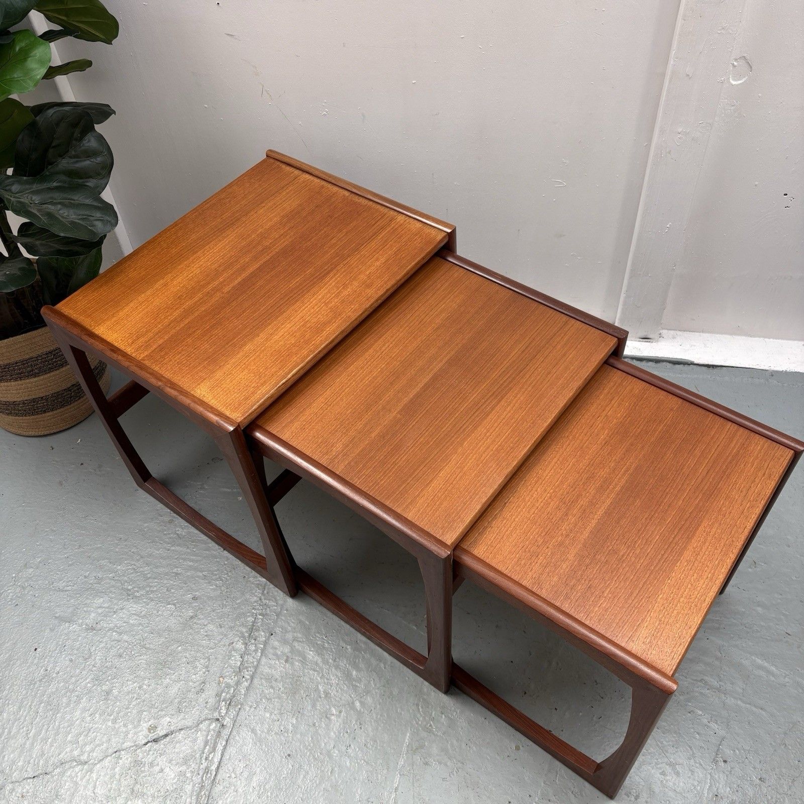 G Plan Quadrille Teak Nest Of Tables Mcm Kofod Larsen Design Excellent Condition photo vinterior