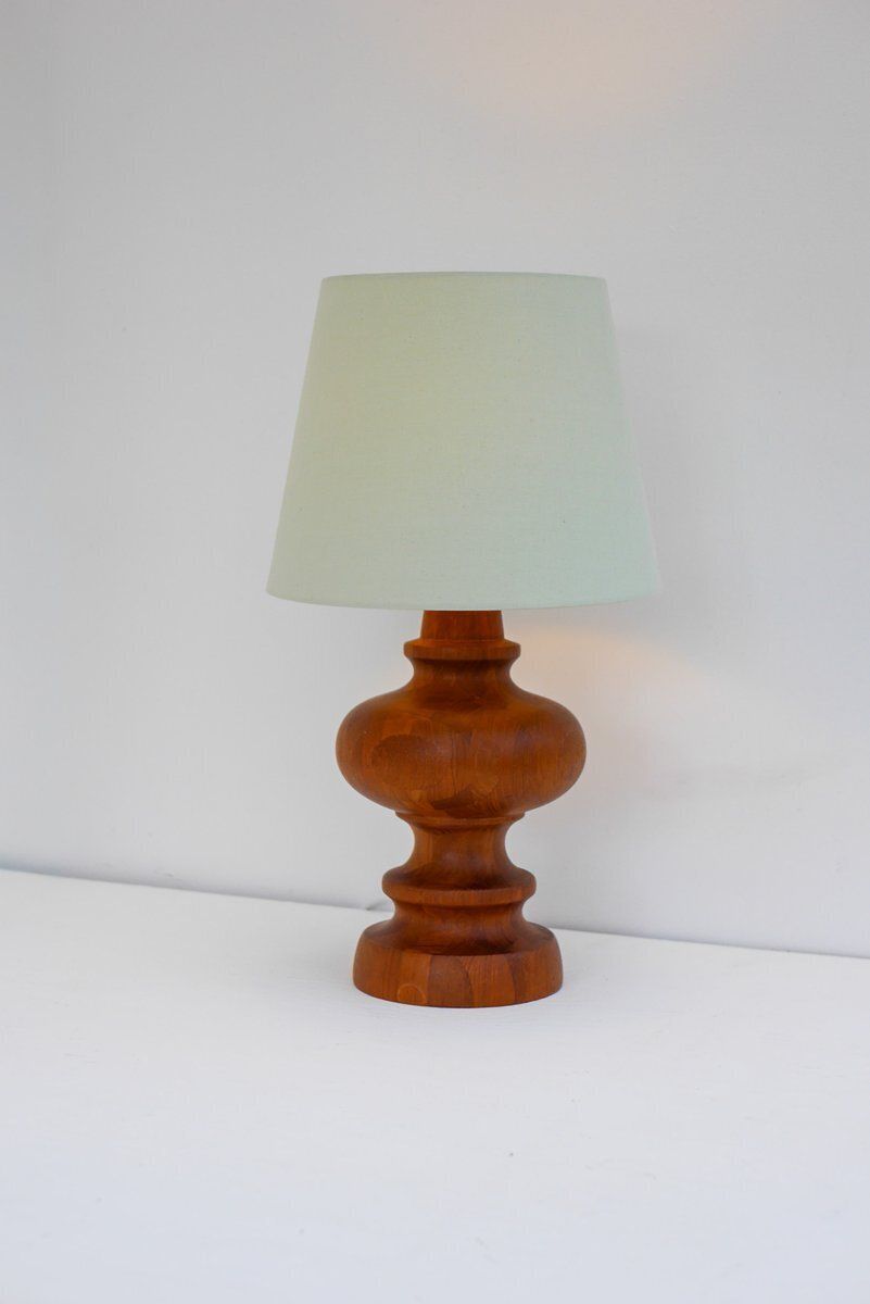 610.0 Mid-Century Modern Scandinavische eiken tafellamp van Möllers photo