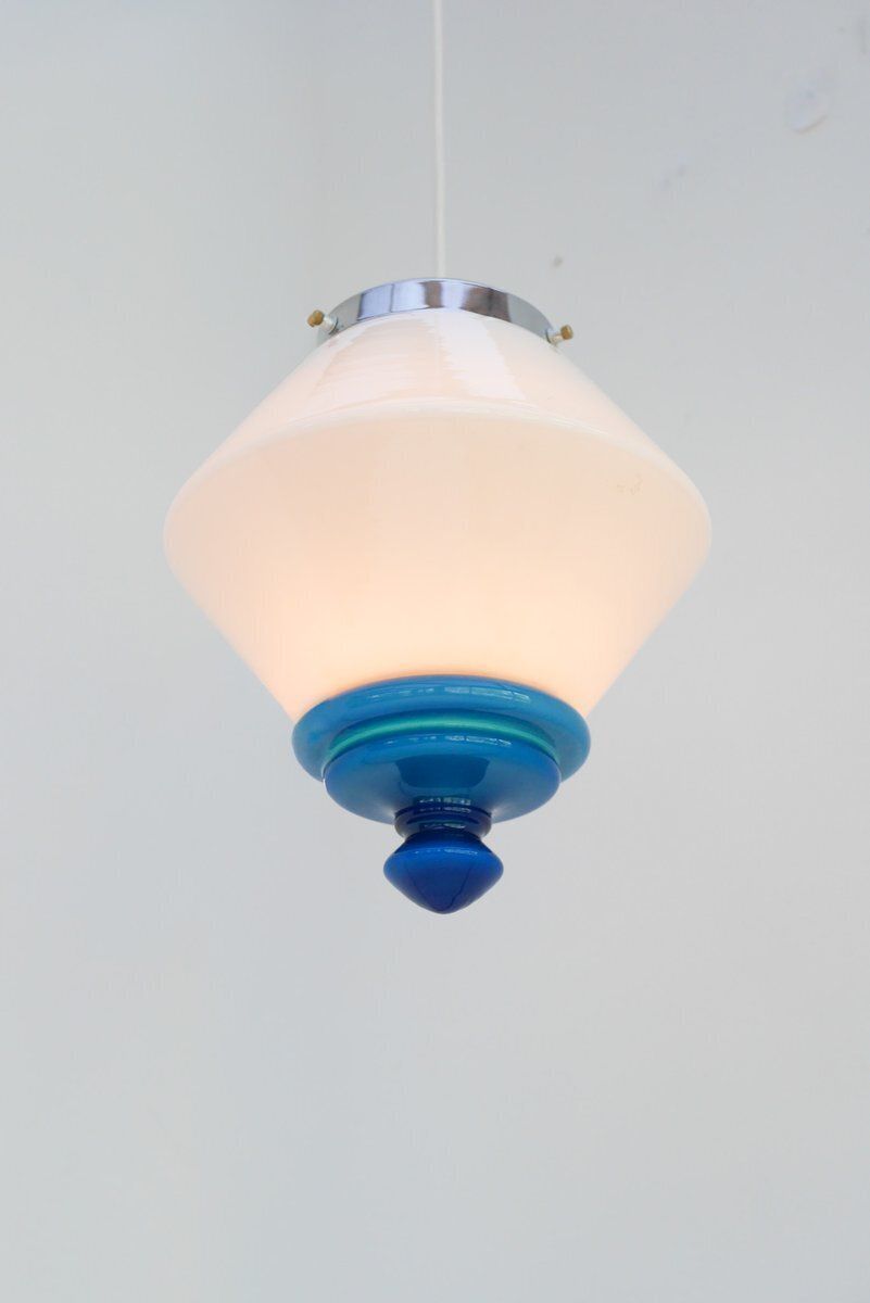 Scandinavisch Art Deco Melkglas Hanglamp Met Azuurblauwe Details, Jaren 1930 photo Verlichting