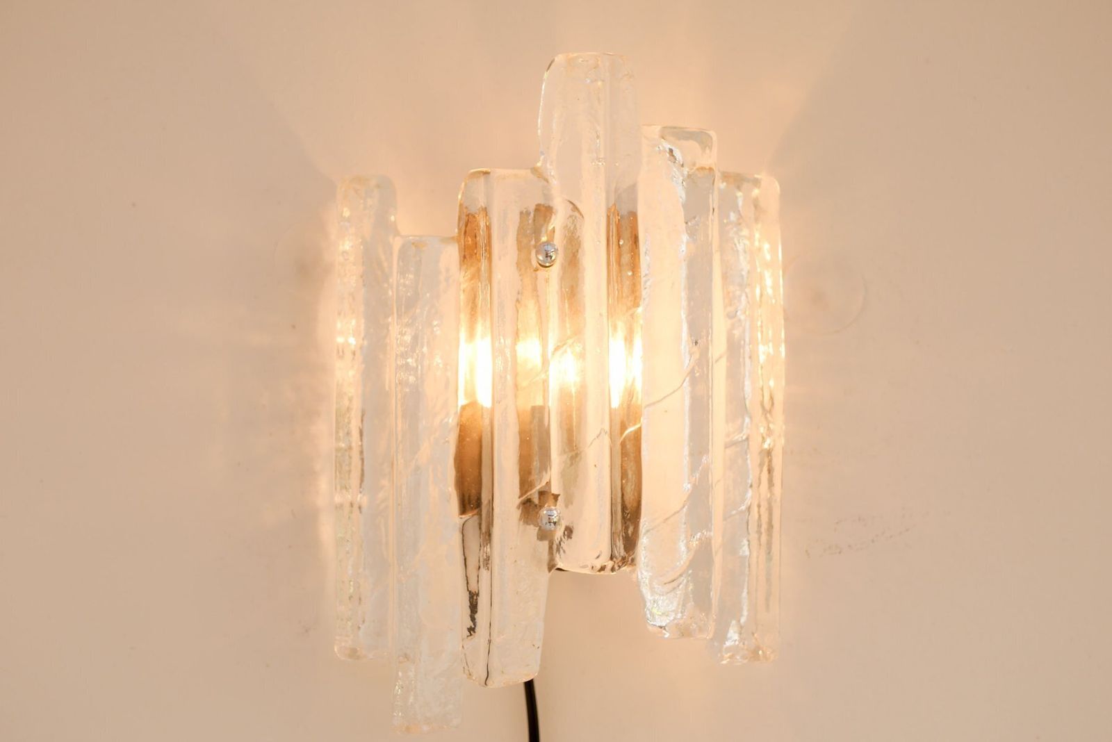 Duitse glazen wandlamp van Fischer Leuchten, jaren 1970 photo vintage