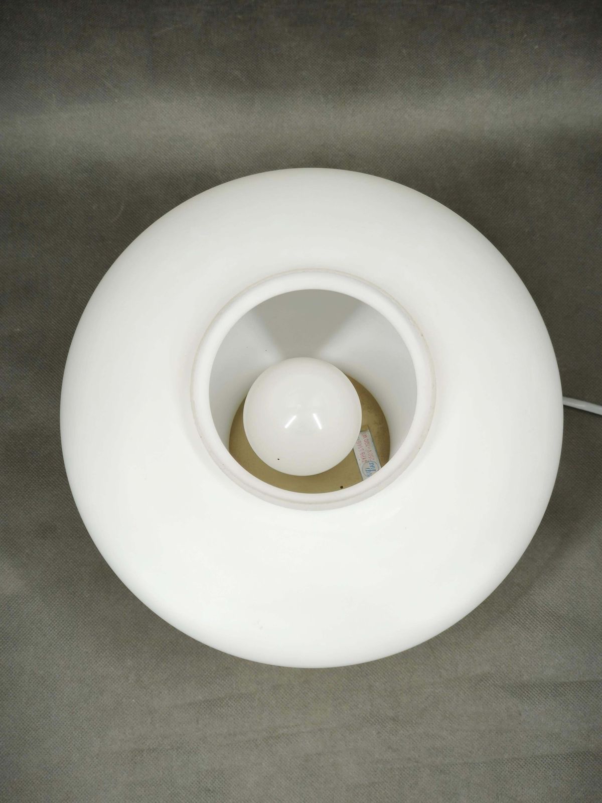 photo furniture Napako Opaline Glass Table Lamp, Tsjecho-Slowakije, jaren 1970