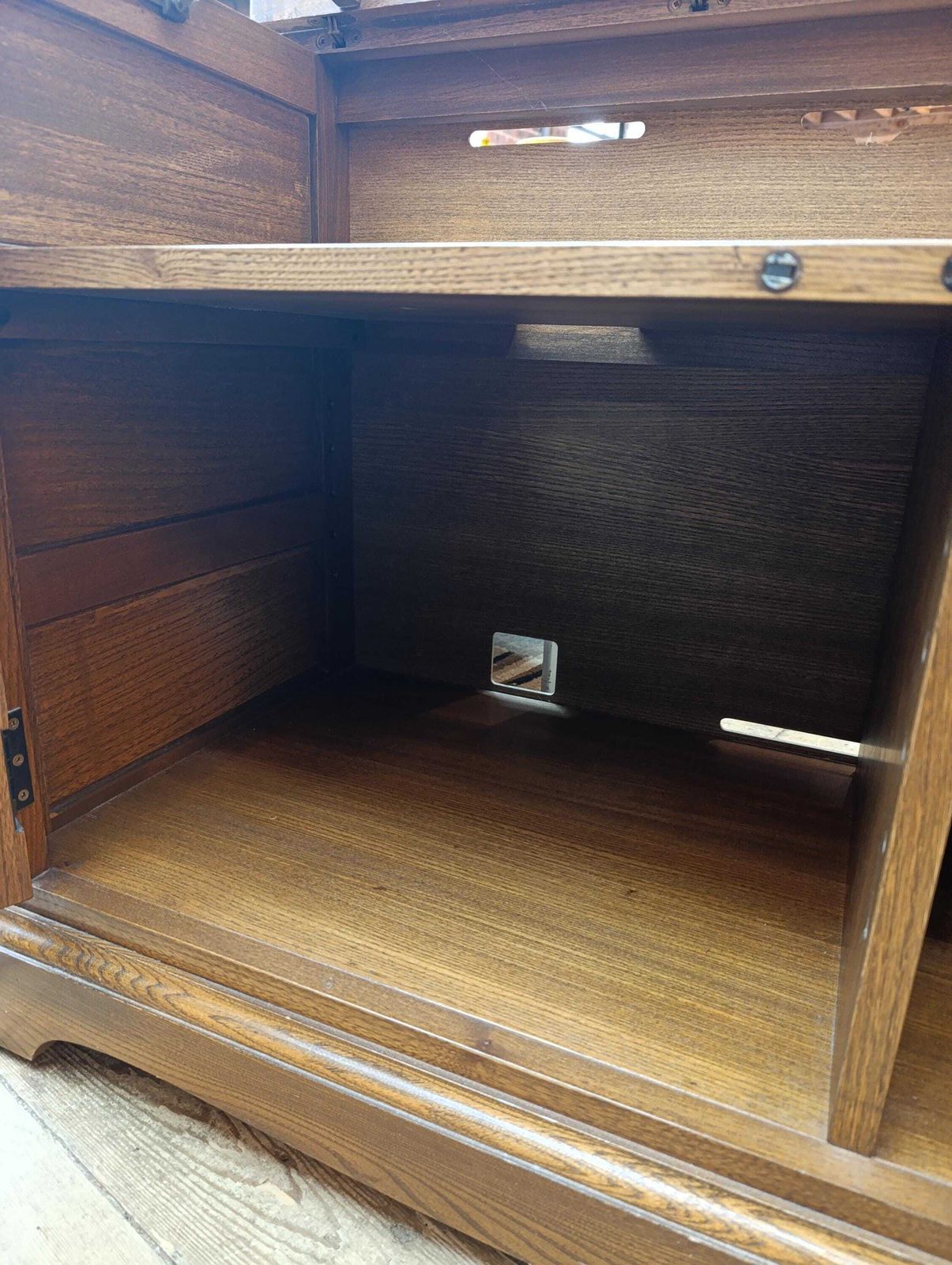 photo furniture Mid Century Ercol Winchester Sideboard |Media Unit | Model 961 Golden Dawn | 1960s