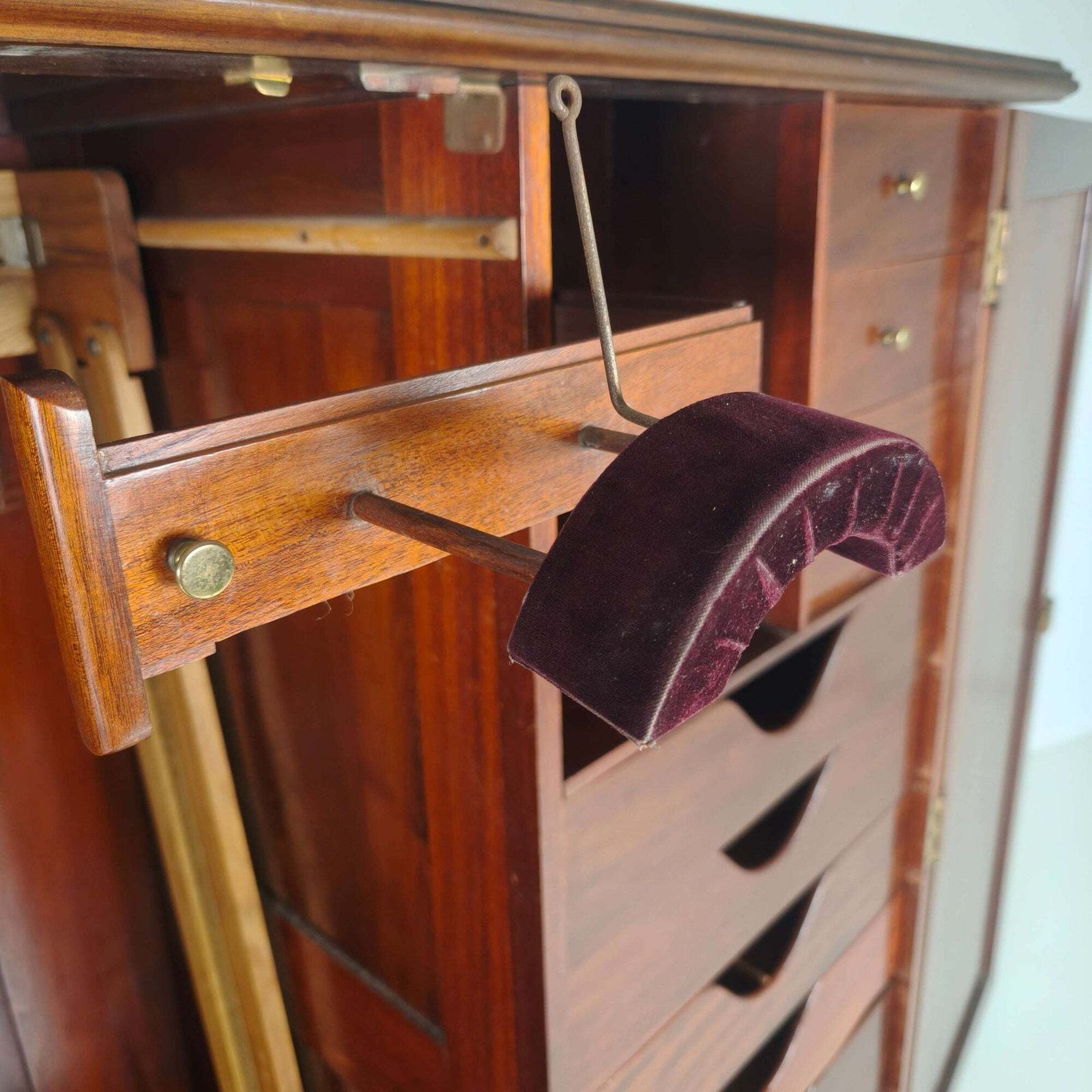 Early 20th Century Innovation Ingenuities Ltd. Gentleman’s Wardrobe photo buy