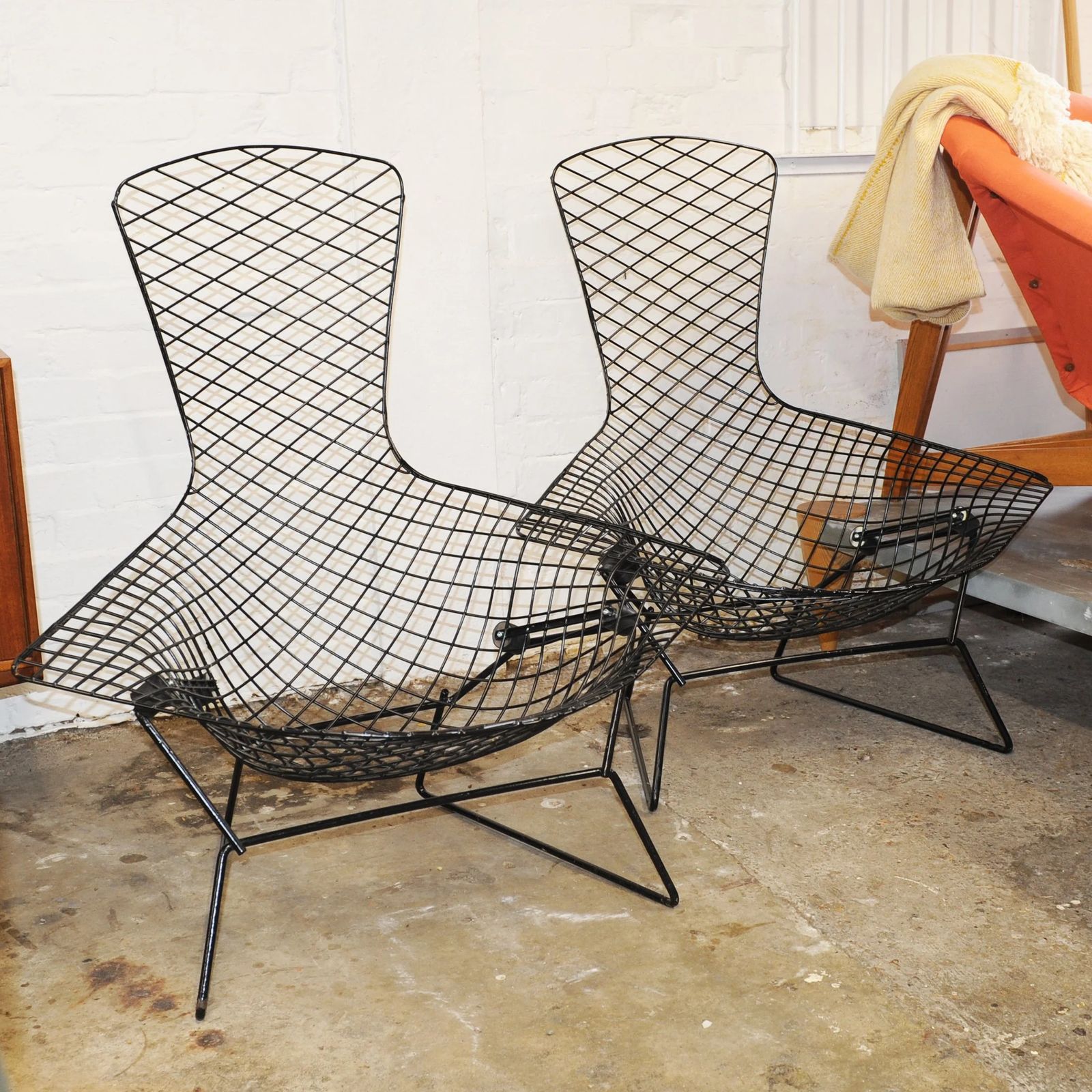 Pair Of Bird Chairs By Harry Bertoia For Knoll, 1950s, Set Of 2 photo furniture