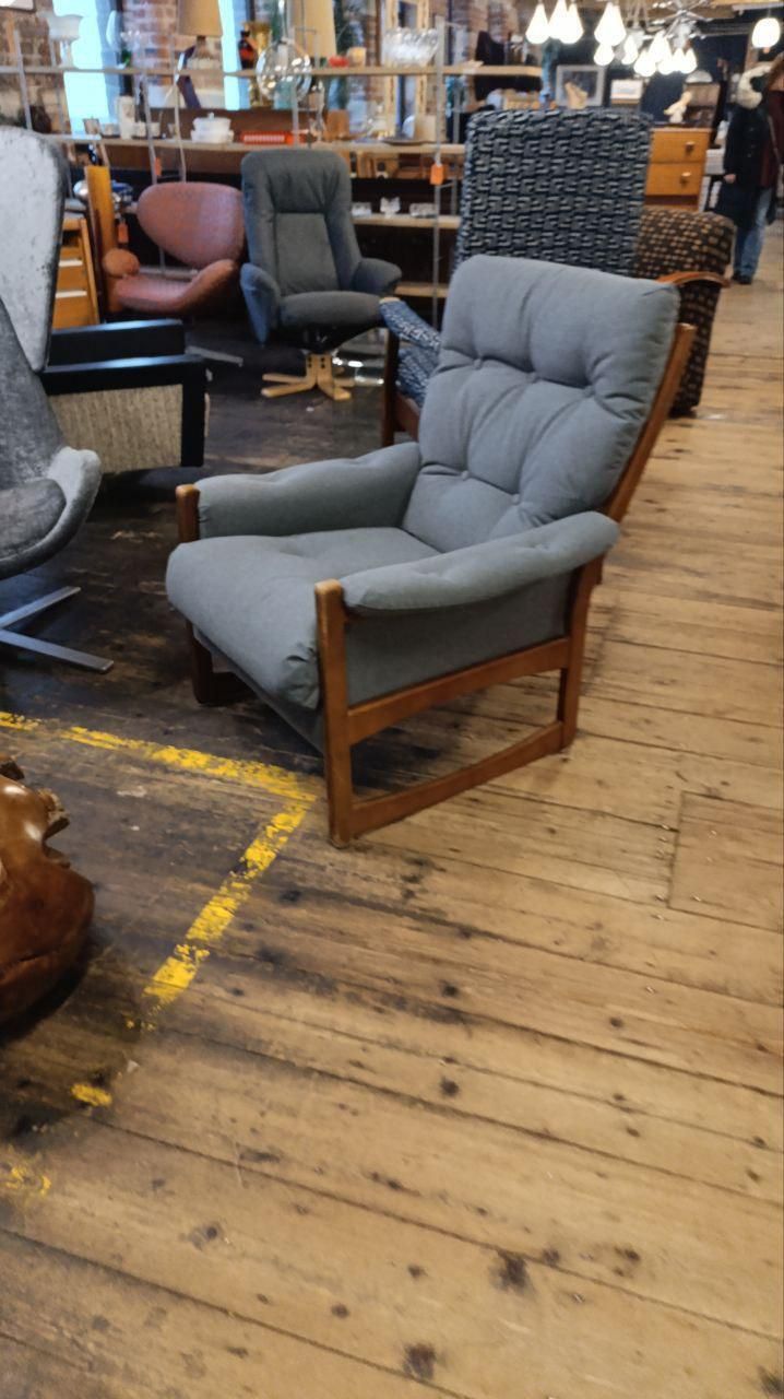 Cintique Easy Chair – Newly Upholstered (1950s) photo furniture