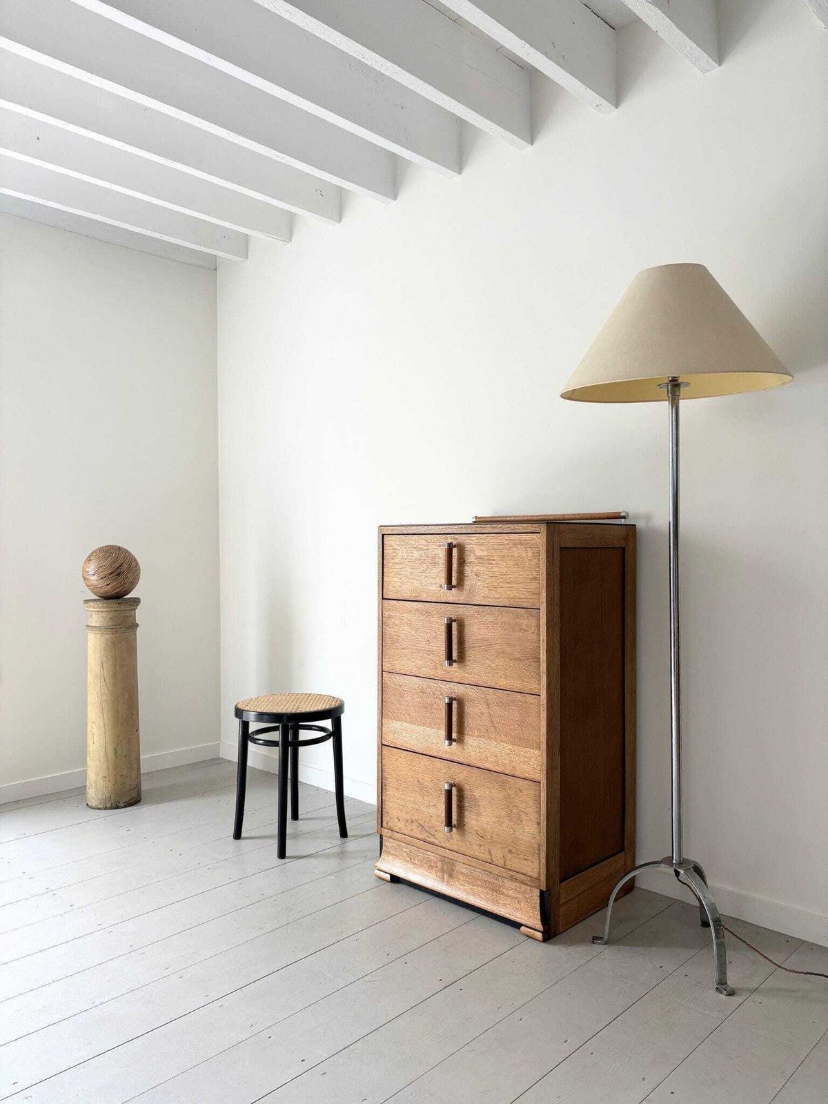 photo vinterior Art Deco Chest Of Drawers Dresser With Chrome Details
