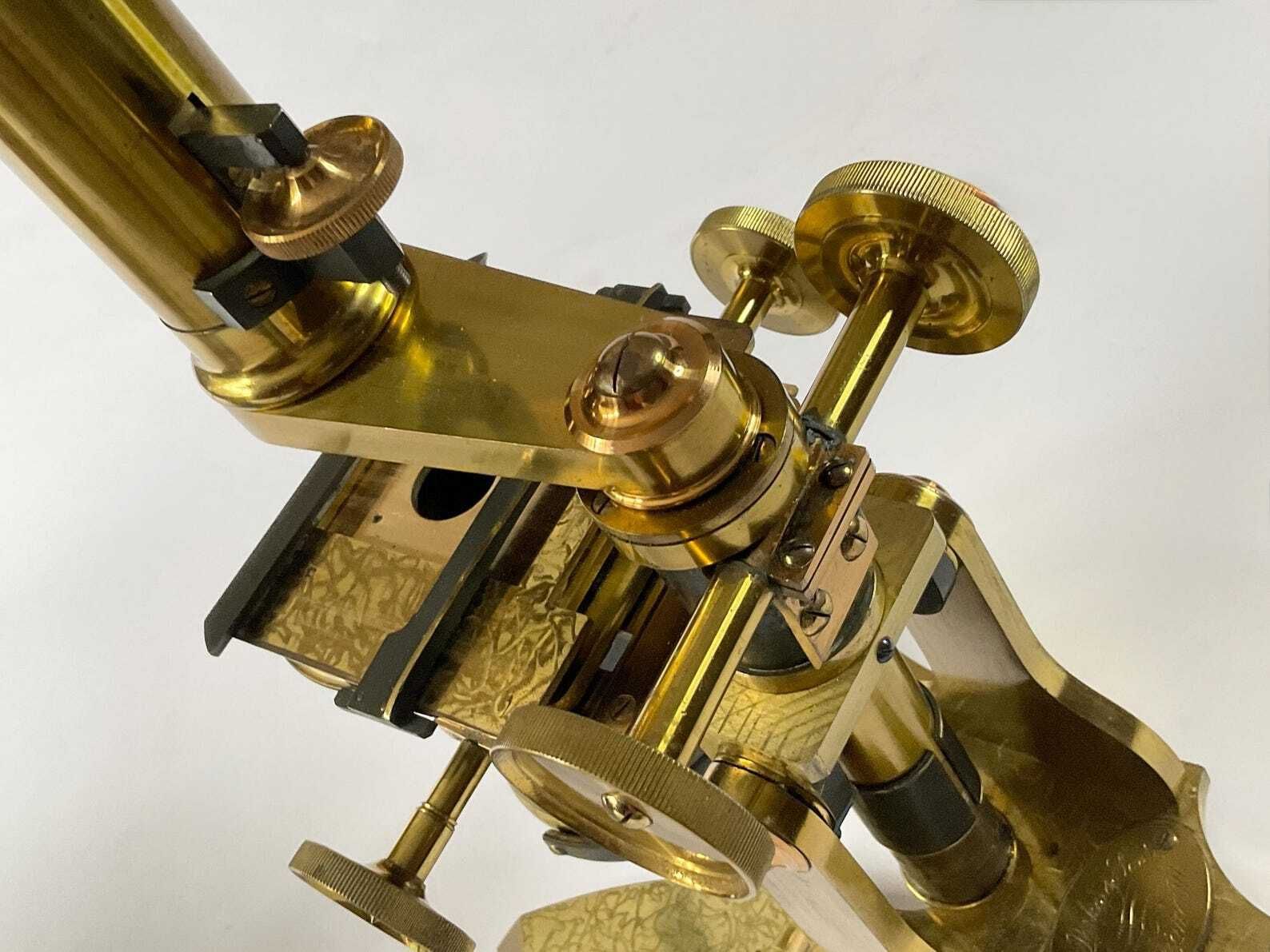 photo buy Prachtige Victoriaanse messing microscoop in koffer, James Parkes & Son, Birmingham - ca. 1860-1870.