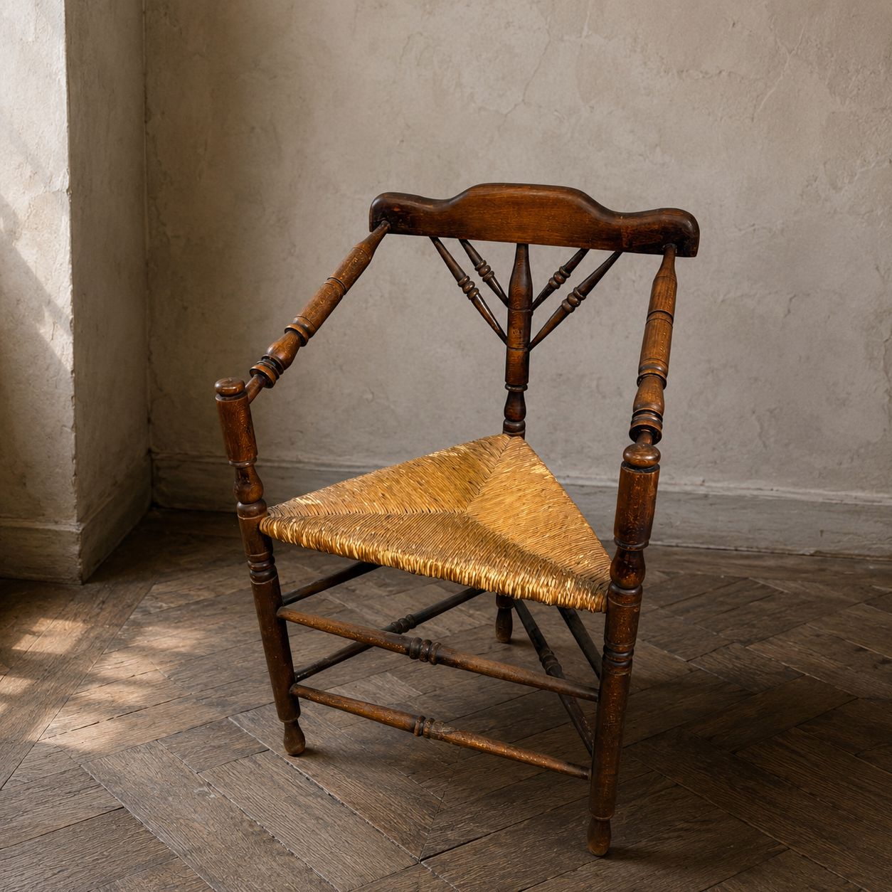 Antieke Hoekstoel Met Biezen Zitting, Ca. 1880–1910