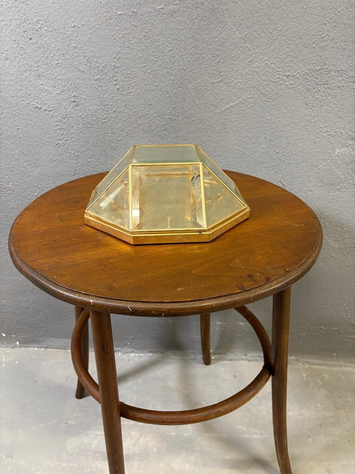 Geometrische wandlamp van messing en glas, jaren 1980 photo buy