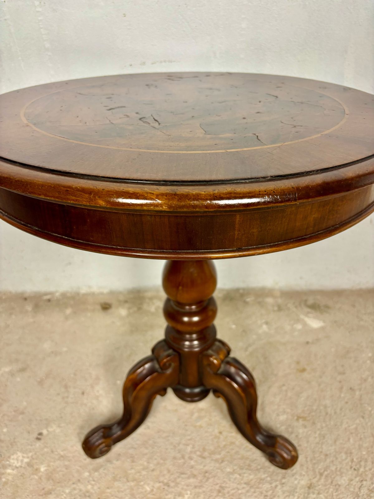 Ronde Bijzettafel Met Ingelegde Blad, Jaren 1920 photo vinterior