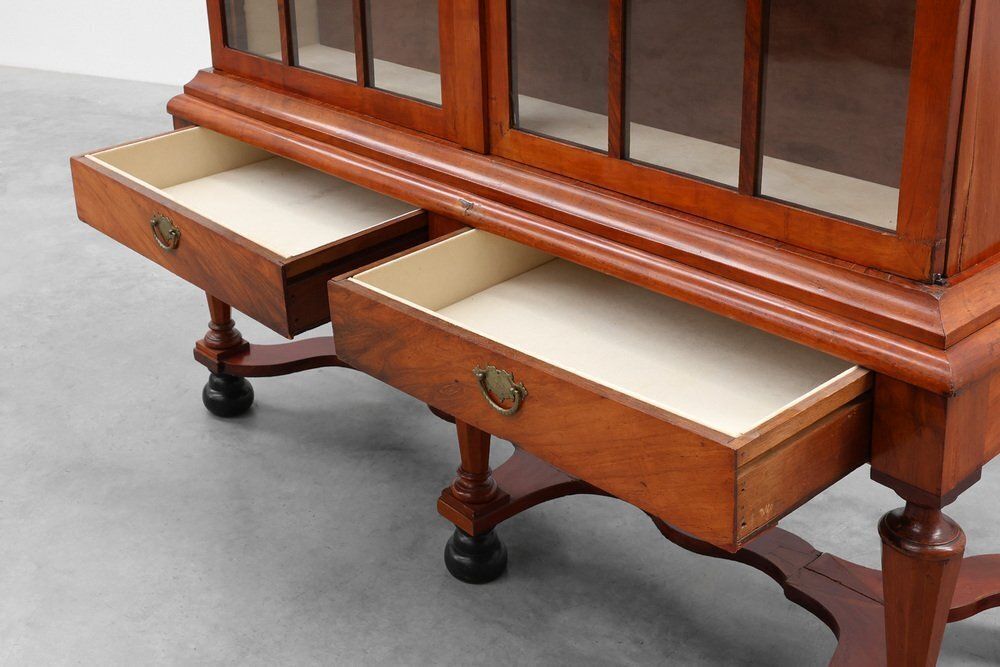 8087.0 Antique William IV Style Walnut Display Cabinet, United Kingdom, 18th Century photo