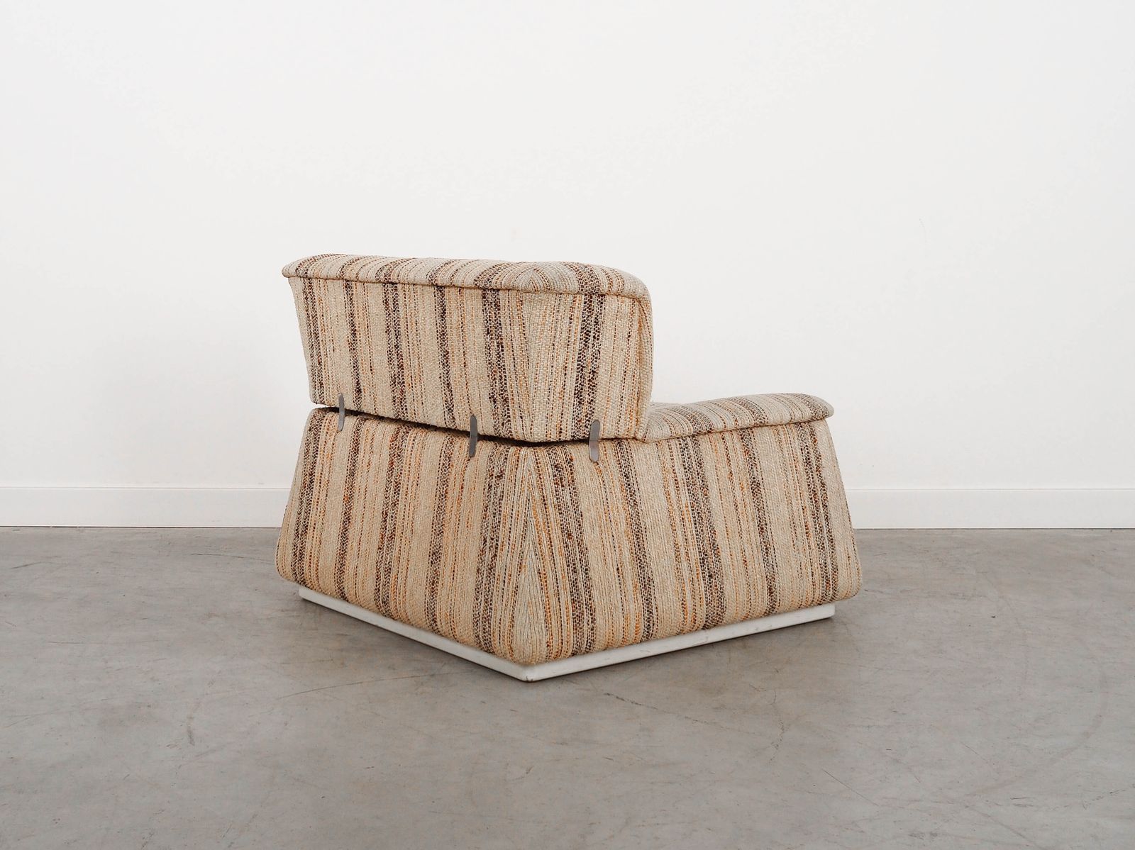 photo vinterior Fauteuil de salon, design italien, années 1960, fabriqué par Saporiti